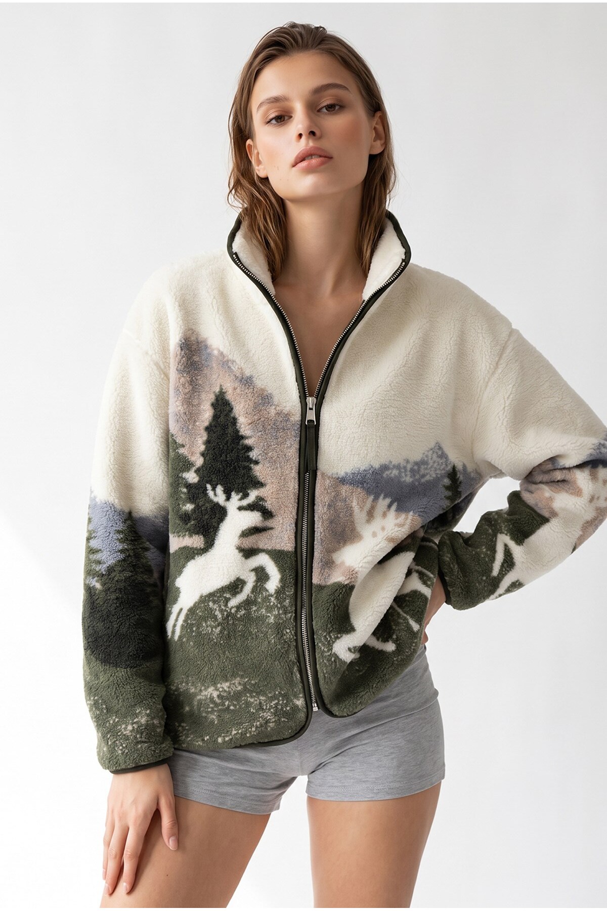 Mixray 4981 Kadın Geyik ve Orman Desenli Cepli Yumuşak Dokulu Polar Sweatshirt görsel 5