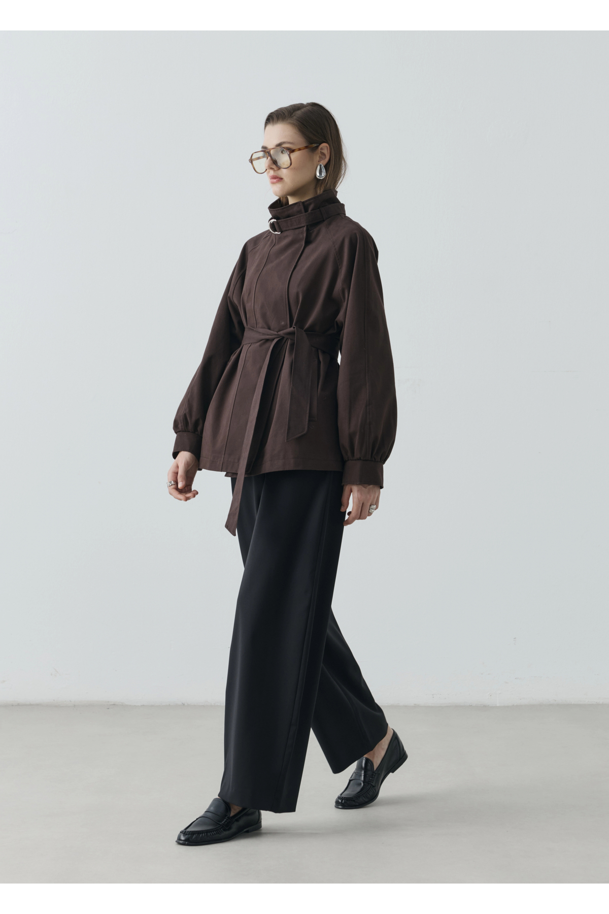MODA AKSA 7757 WİA KŞKLI DİK YAKA TRENÇ KAHVE görsel 5