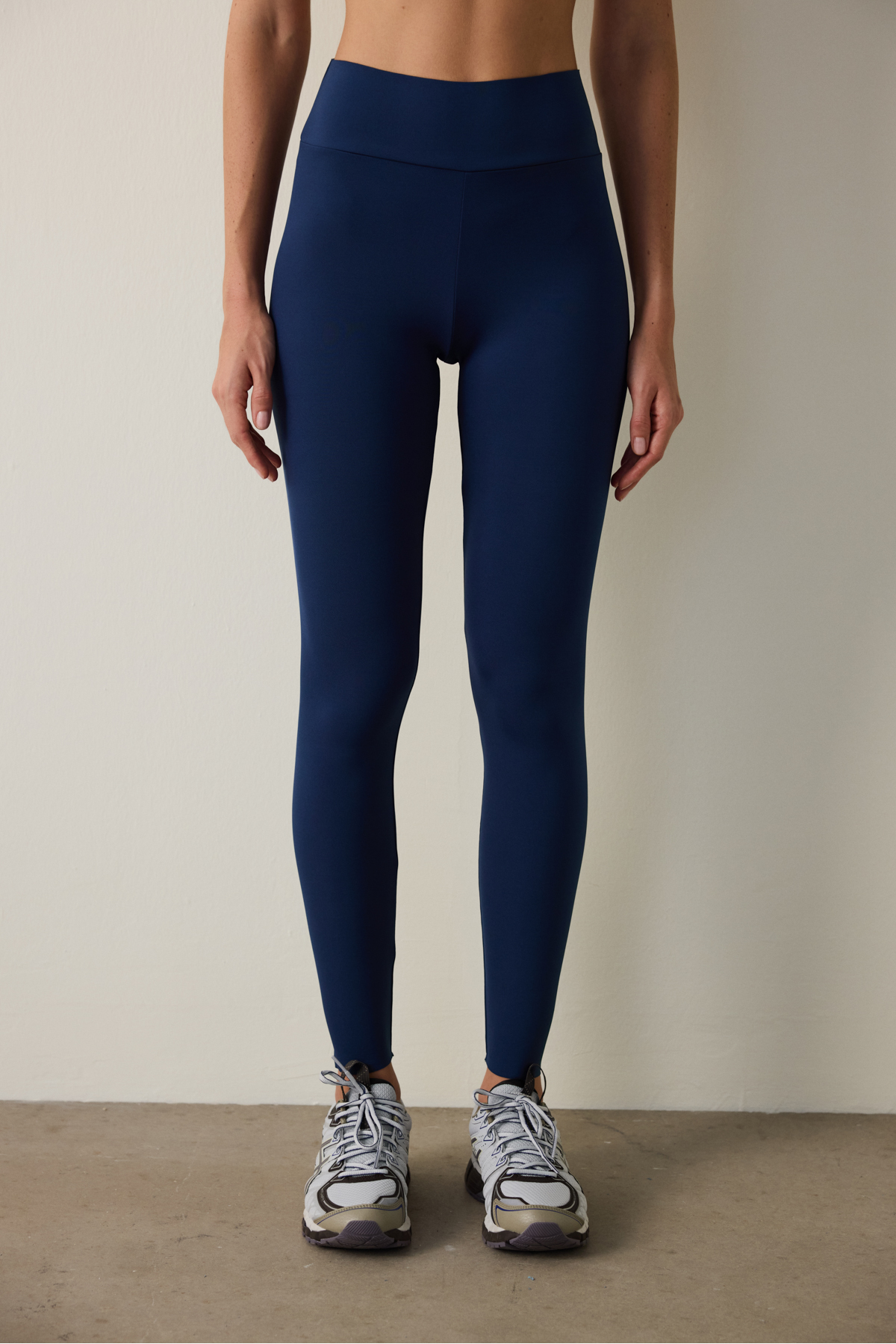 Penti İndigo Hafif Destek V-Kesim Yüksek Bel Zero Feel V Shape Tayt görsel 2