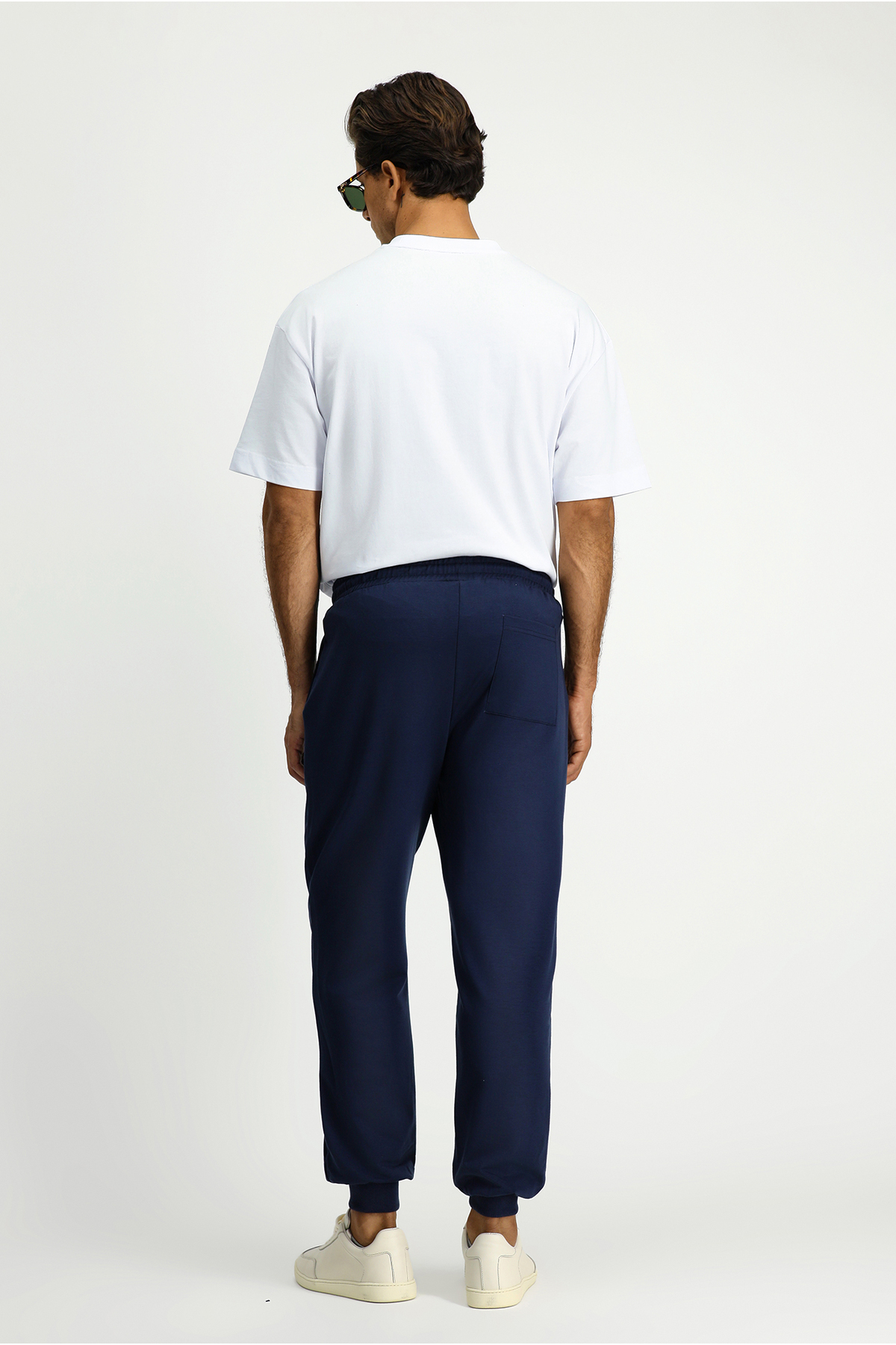 Kiğılı Regular Fit Pamuklu Düz Beli Lastikli Bağcıklı Sweatpant görsel 6