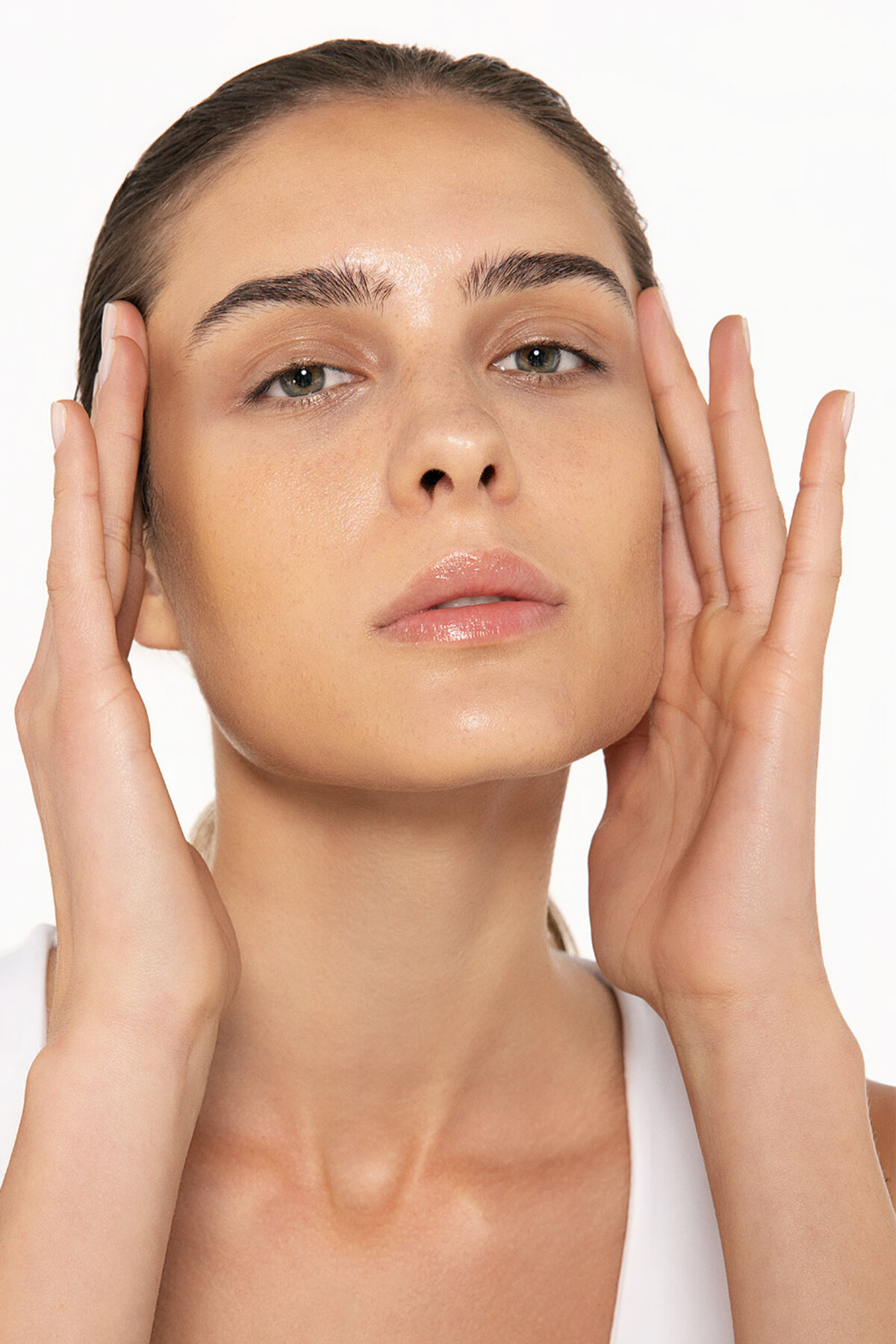 Anında Işıltı ve Gün Boyu Yoğun Nemlendirici Yüz Spreyi | Seramid Kompleksi Face Mist Therapy | 50ml — LNV.MST01 — تصویر 2 از 6