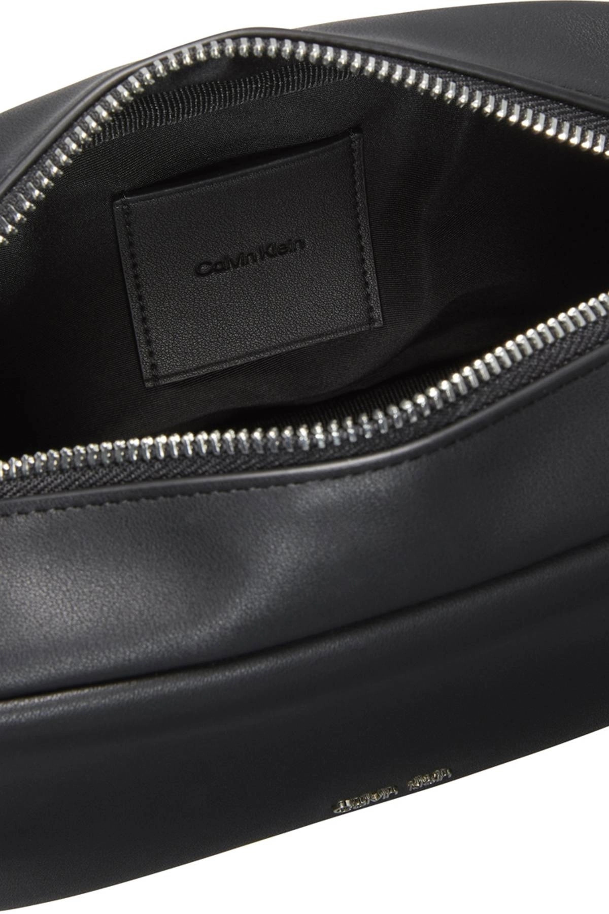 Calvin Klein Erkek Raised El Çantası görsel 2