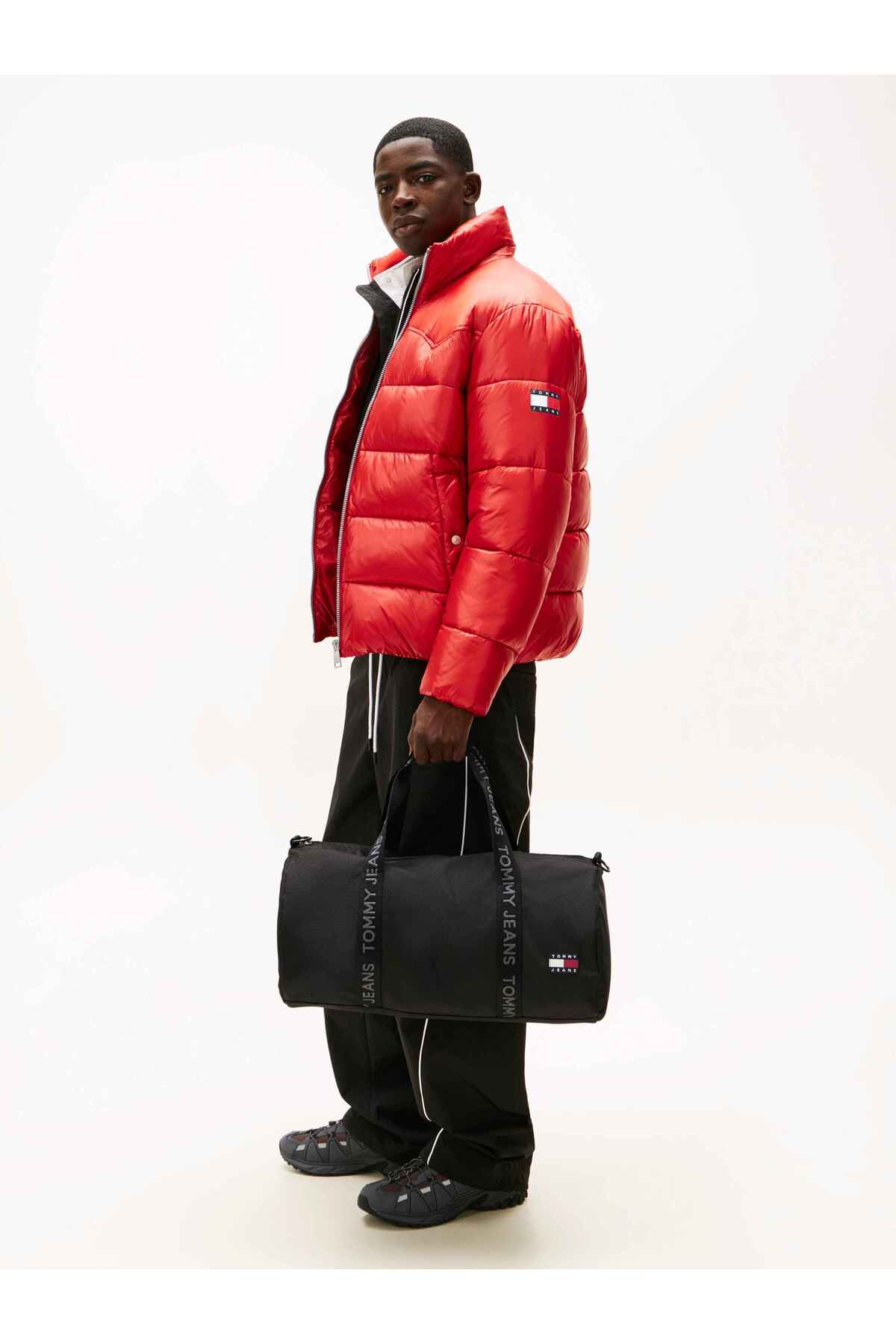 Tommy Hilfiger Erkek Bölmeli Fermuarlı Elde Tutma Deri Siyah Spor Çanta görsel 5
