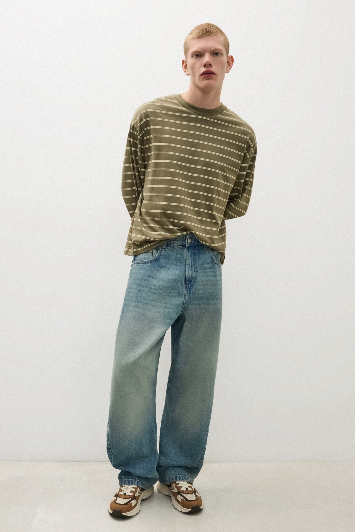 1_org_zoom شلوار جین Bershka برشکا تاب دار اورجینال - تصویر 1