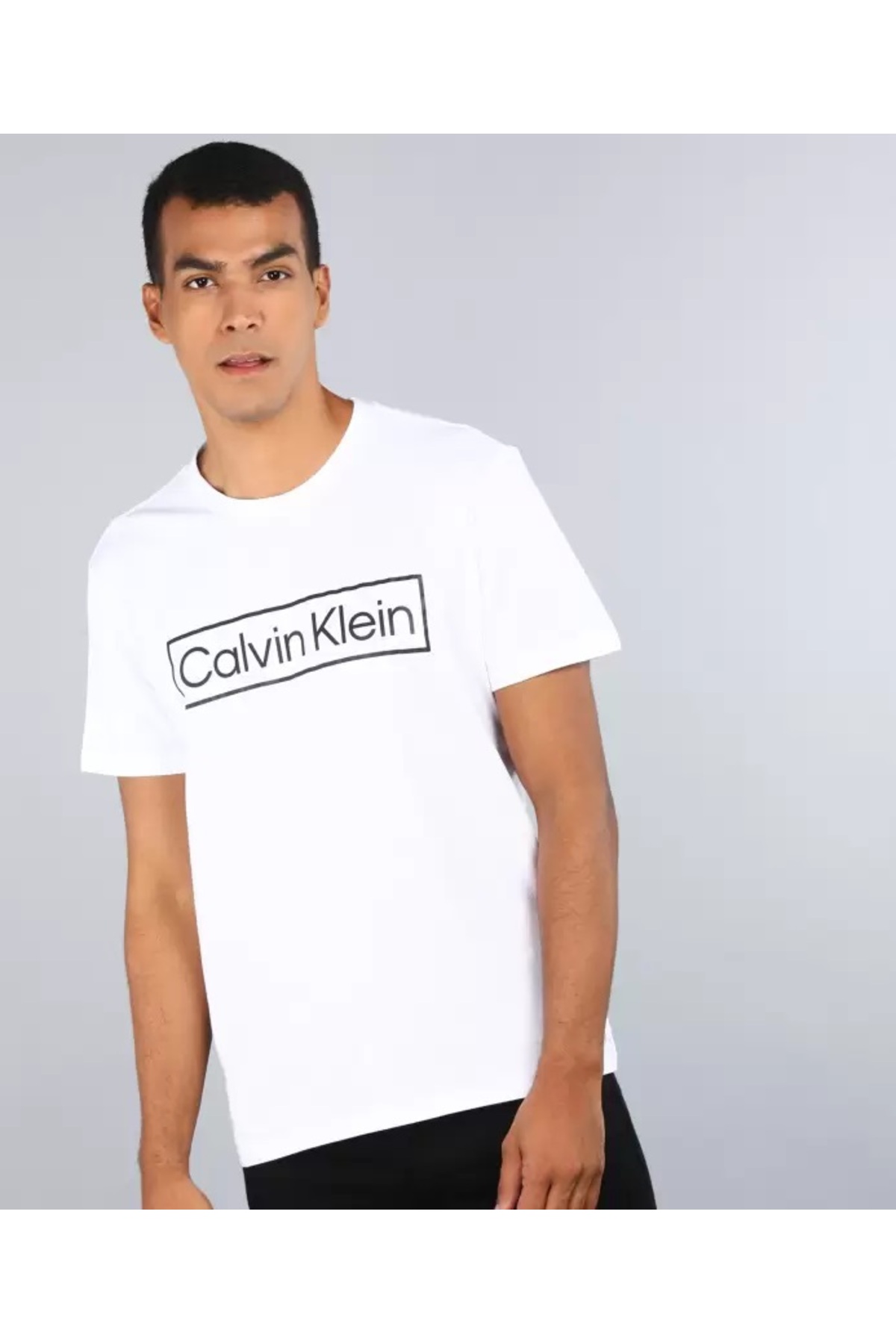تیشرتمردانهCalvin Kleinسفید تیشرتمردانهCalvin Kleinسفید