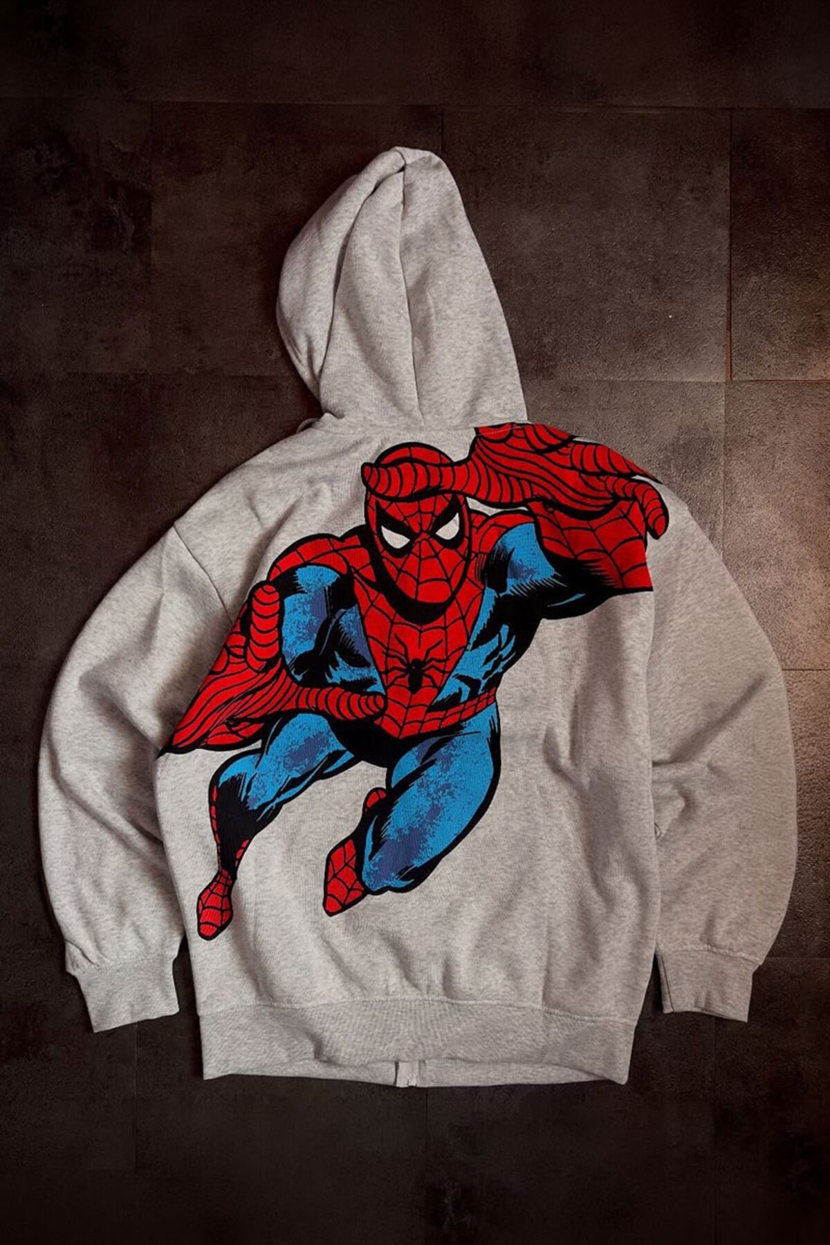 Köstebek Gri Melanj Amazing Spider Cartoon Sırt Baskılı Unisex Hırka görsel 2