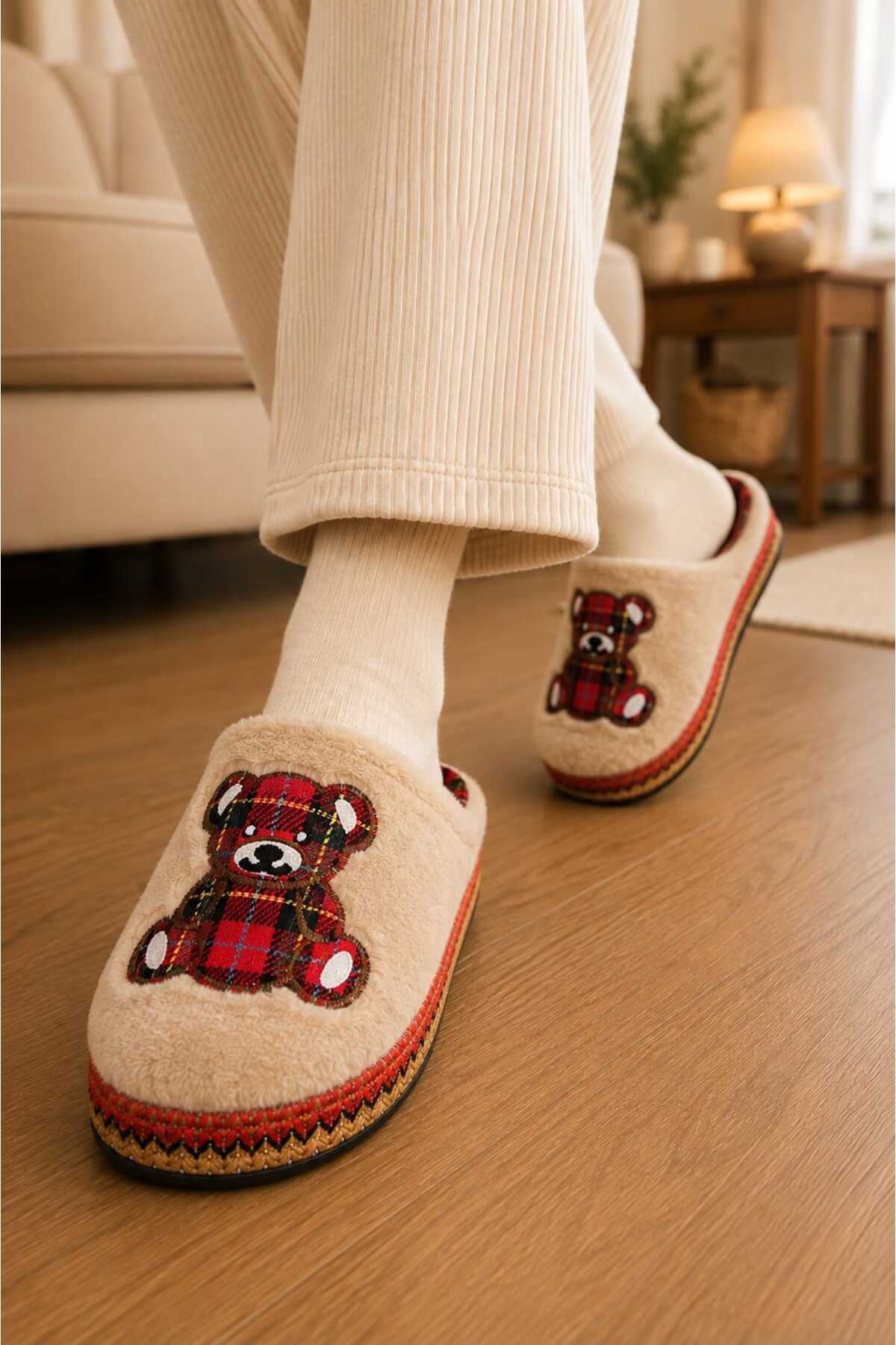 Slipcat Unisex, Ekose Desenli, Ayı Figürlü, Yumuşak, Peluş Kışlık Ev Terliği görsel 7