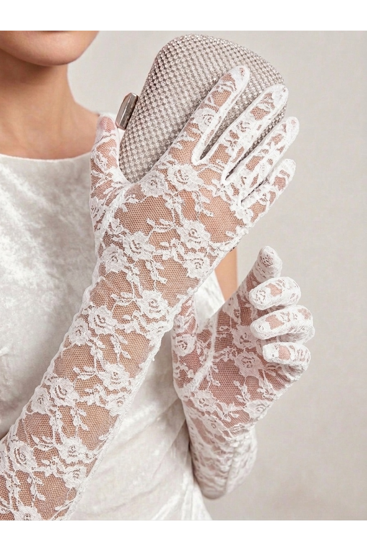 Mortex Beyaz Çiçekli Dantel Uzun Kadın Eldiven, Gelinlik, Gelin, Nikah, Düğün, Nişan, Kına, Balo, Davet, Parti, Kına Gecesi, Kostüm, Bride, Mezuniyet, Bekarlığa Veda Fotoğraf Çekimi Aksesuar Eldiveni görsel 2