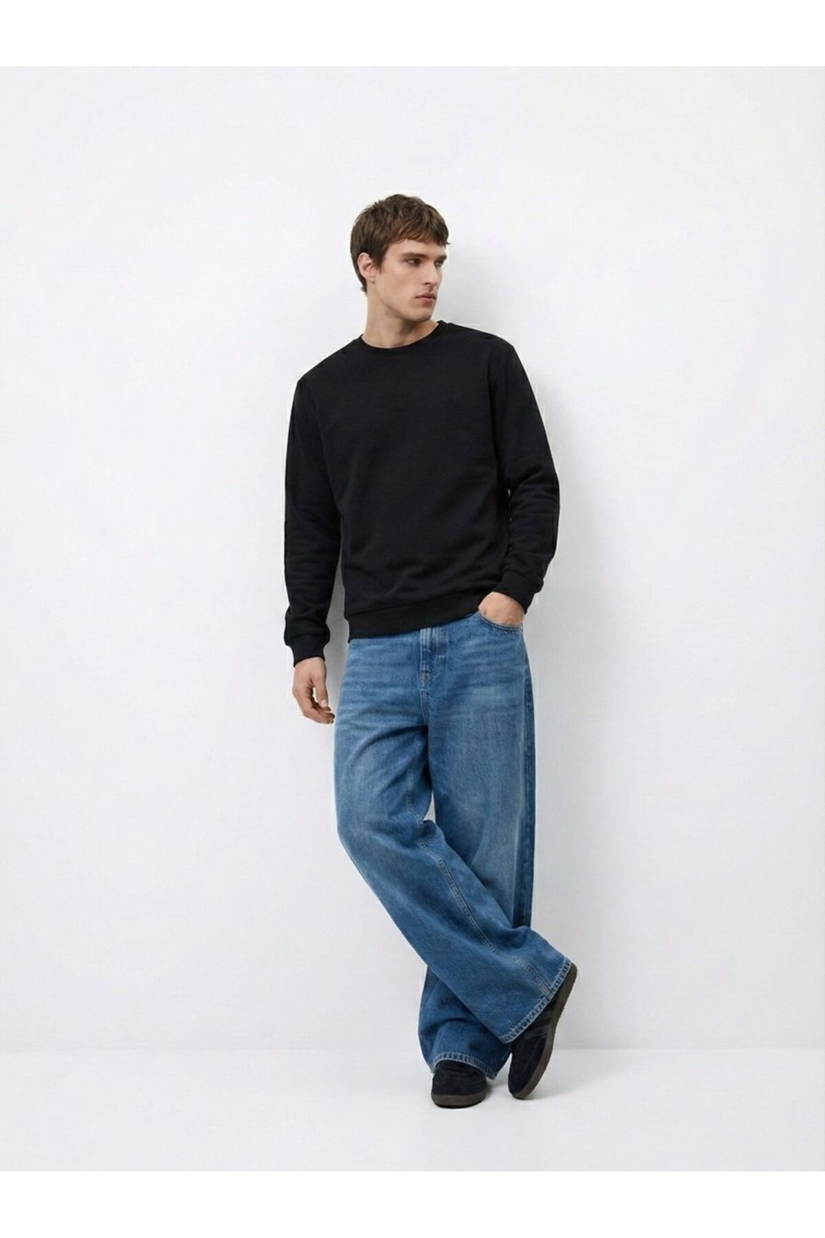 Ltb Regular Fit Basic Bisiklet Yaka Siyah Sweatshırt — مشکی 011278616360804_200