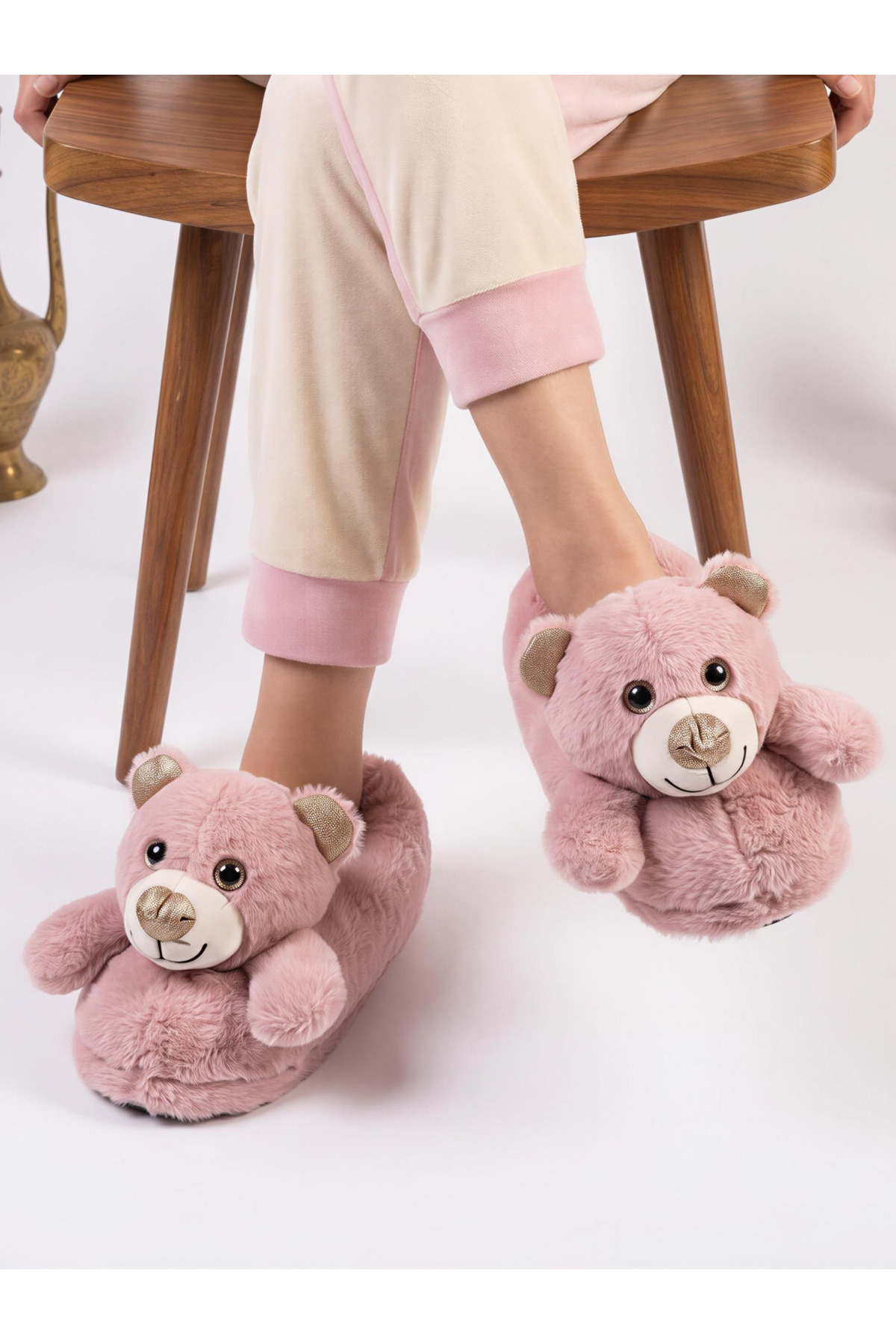 Altın Pabuç Kadın Hayvanlı Panduf Sıcak Tutan Peluşlu Rahat Yumuşak Kışlık Ayıcıklı Ev Terliği Pandifi ve Botu görsel 3