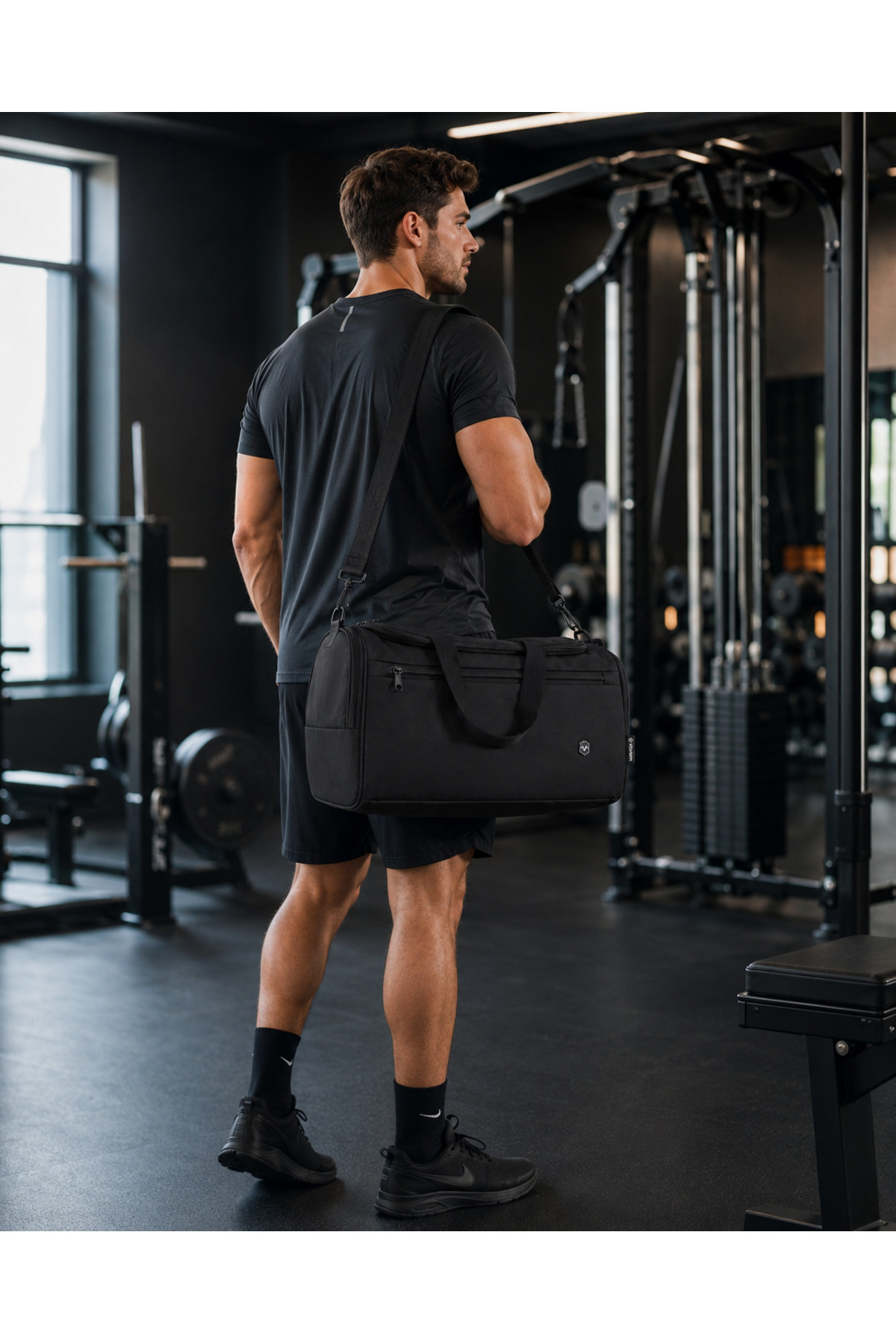 VOVEM Beyond Horizon Forge - Çok Bölmeli Spor ve Fitness Çantası - 27L Spor Bavul, Su Geçirmez Kumaş, Ayakkabı Bölmesi, Siyah, Askılı Valiz görsel 8