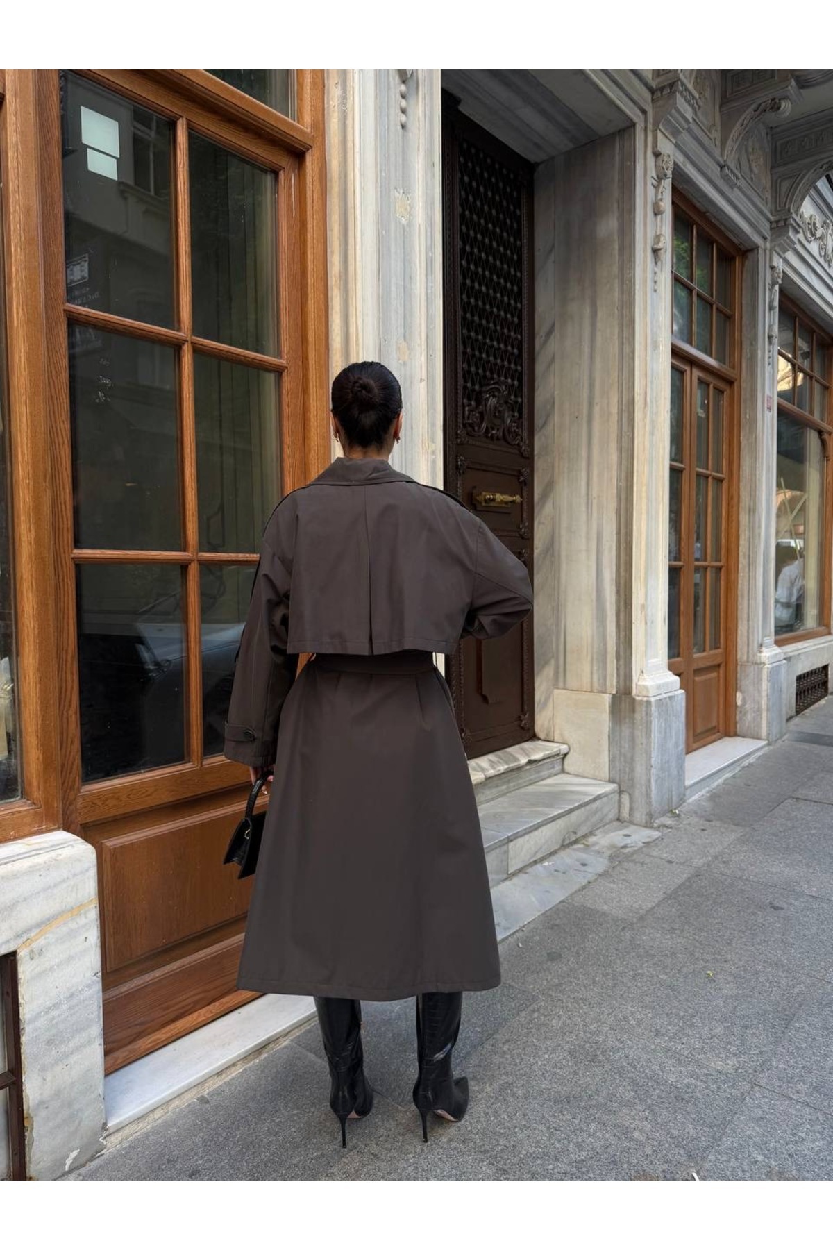 Ekim Store Oversize Pelerinli Kuşaklı Uzun Trençkot görsel 3