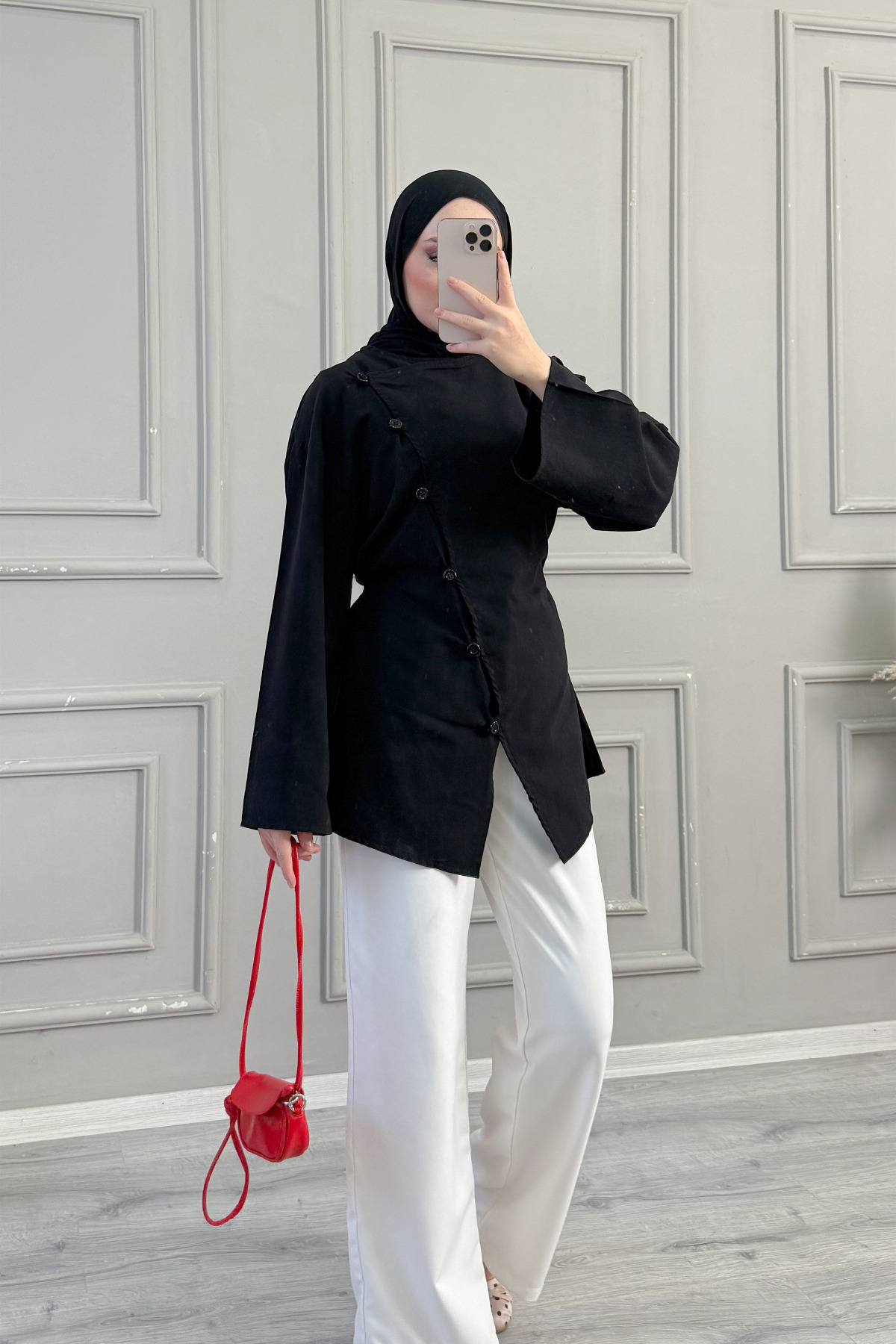 onlymoon Siyah %100 Pamuk Keten Gömlek | Asimetrik Düğme Detaylı Arkadan Bağlamalı Rahat Kesim | Modern Şık Tesettür Gömlek | Günlük Zarif Kadın Üst Giyim görsel 4