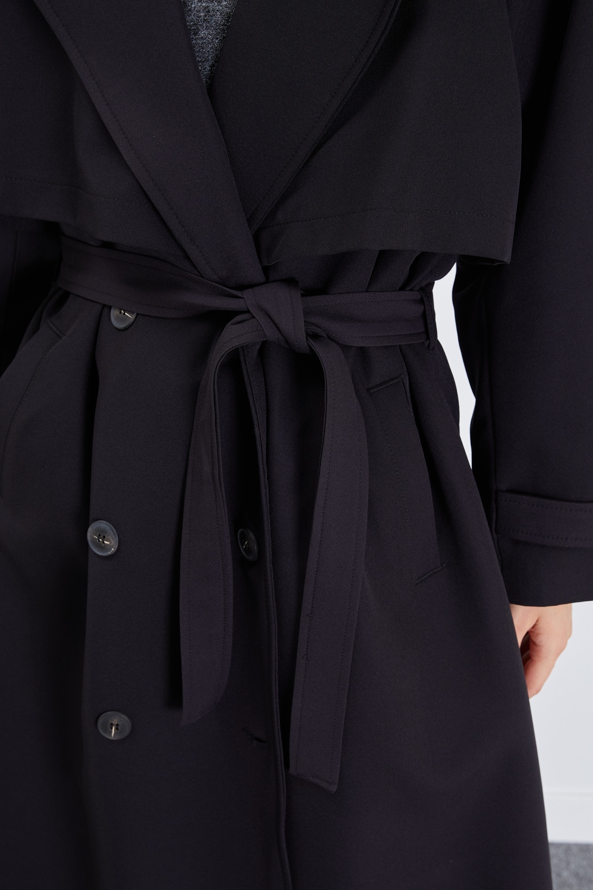 Fulla Moda Pelerin Detaylı Kruvaze Yaka Kuşaklı Trençkot görsel 6
