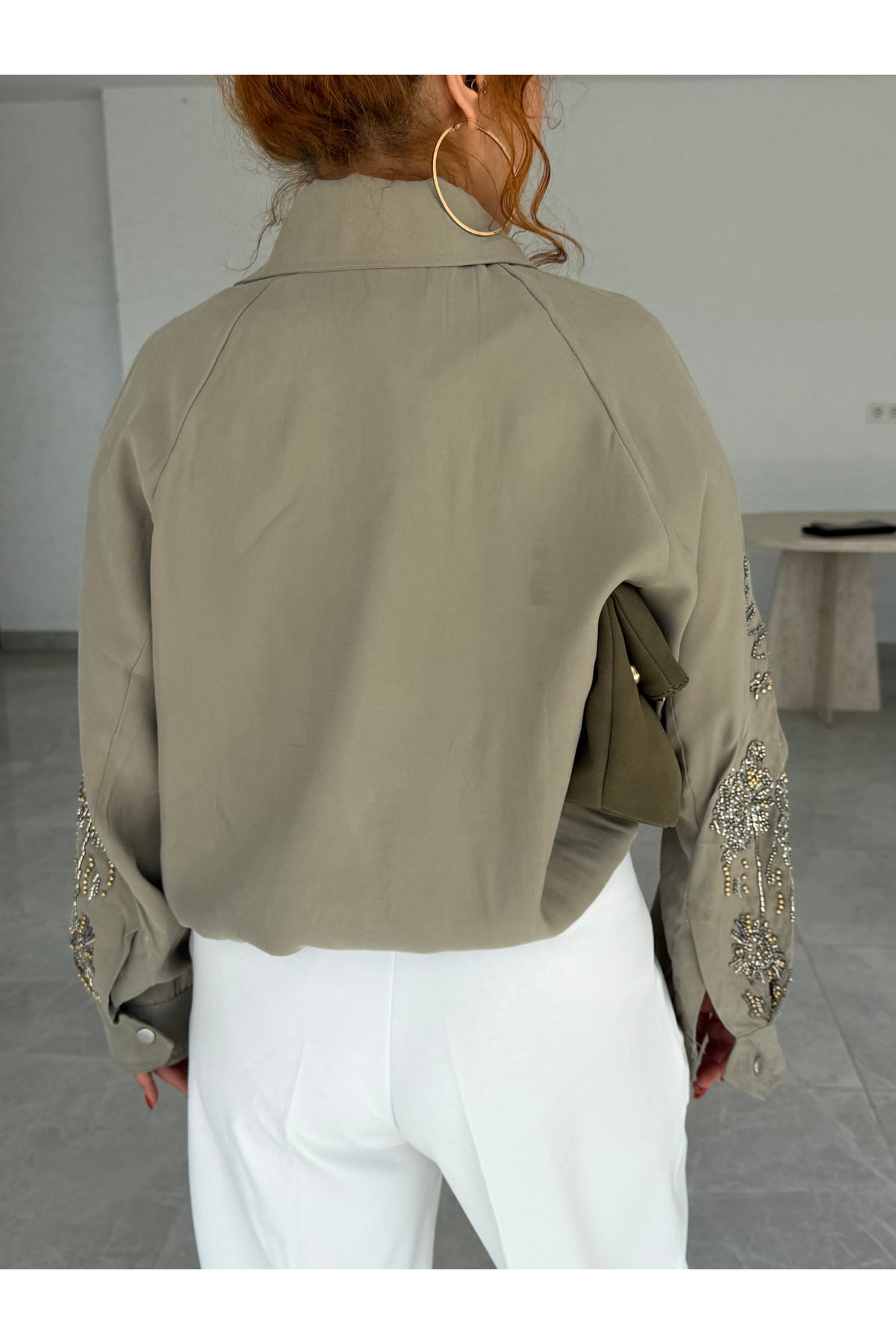 Bak'ap Premium Trend Büzgülü Boncuk İşlemeli Mevsimlik Oversize Ceket görsel 3