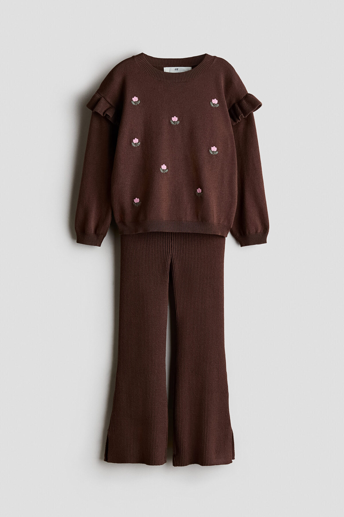 ست لباس بافتنی دو تکه گلدوزی شده اچ اند ام ست تی شرت و شلوارک H&M