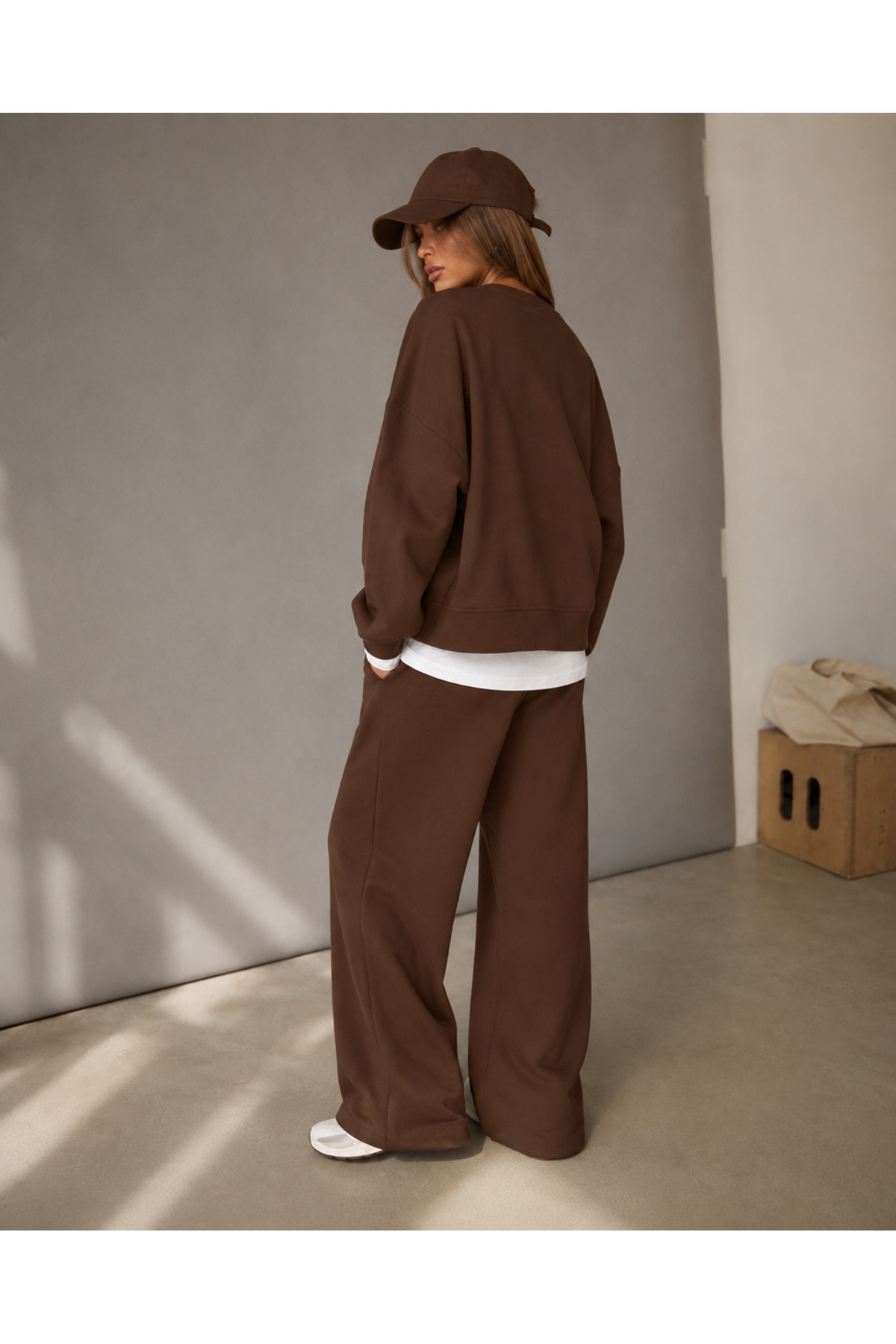 Unisex Kadın Erkek Monogram Baskılı Oversize 3 İplik Bisiklet Yaka Sweatshirt ve Baggy Eşofman Altı — قهوه‌ای macklinemngbgy — تصویر 5 از 5