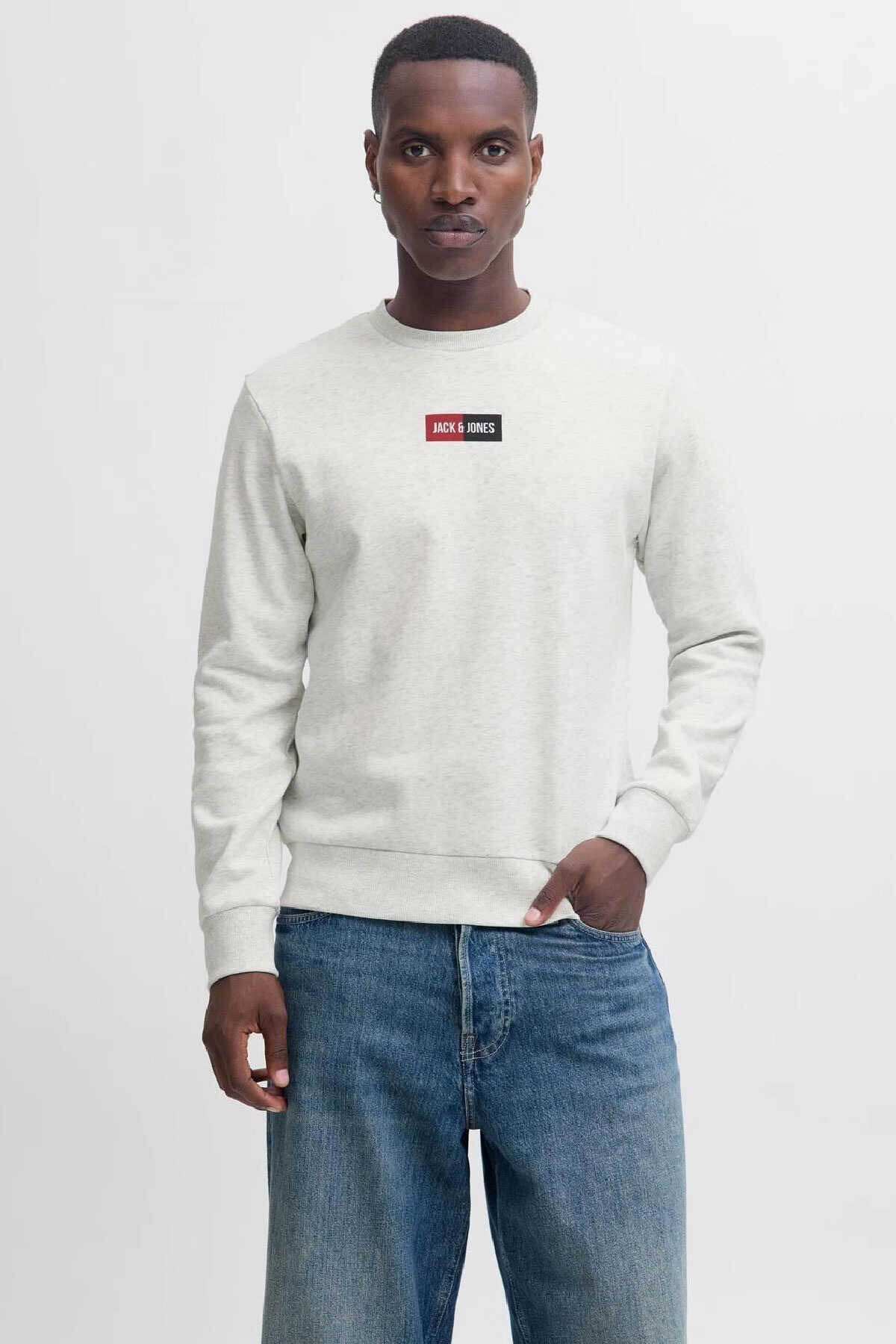 سویشرت مردانه سفید یقه گرد Jjpan مدل SMU کد ۱۲۳۱۰۷۵۹ جک اند جونز سویشرت Jack & Jones