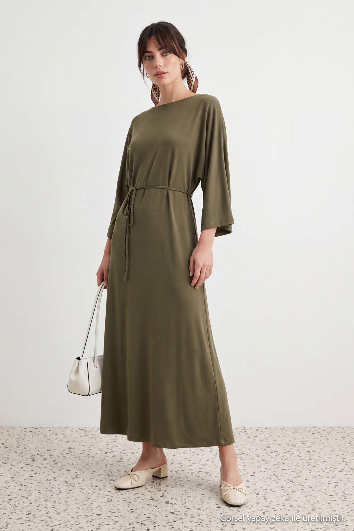 Trendyolmilla Modest Haki A-Kesim/Çan Form Örme Bağlama Detaylı Yarasa Kol Tesettür Elbise TCTAW27EB00025