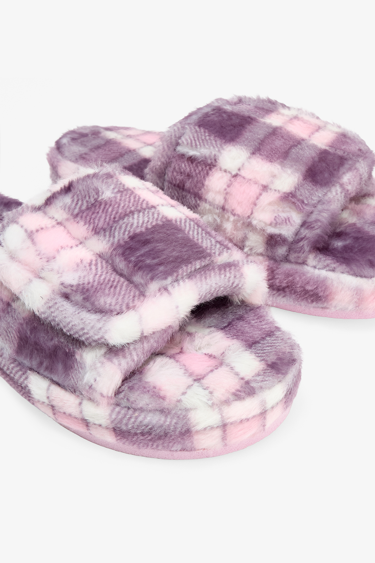 Burgundy red checkered slippers