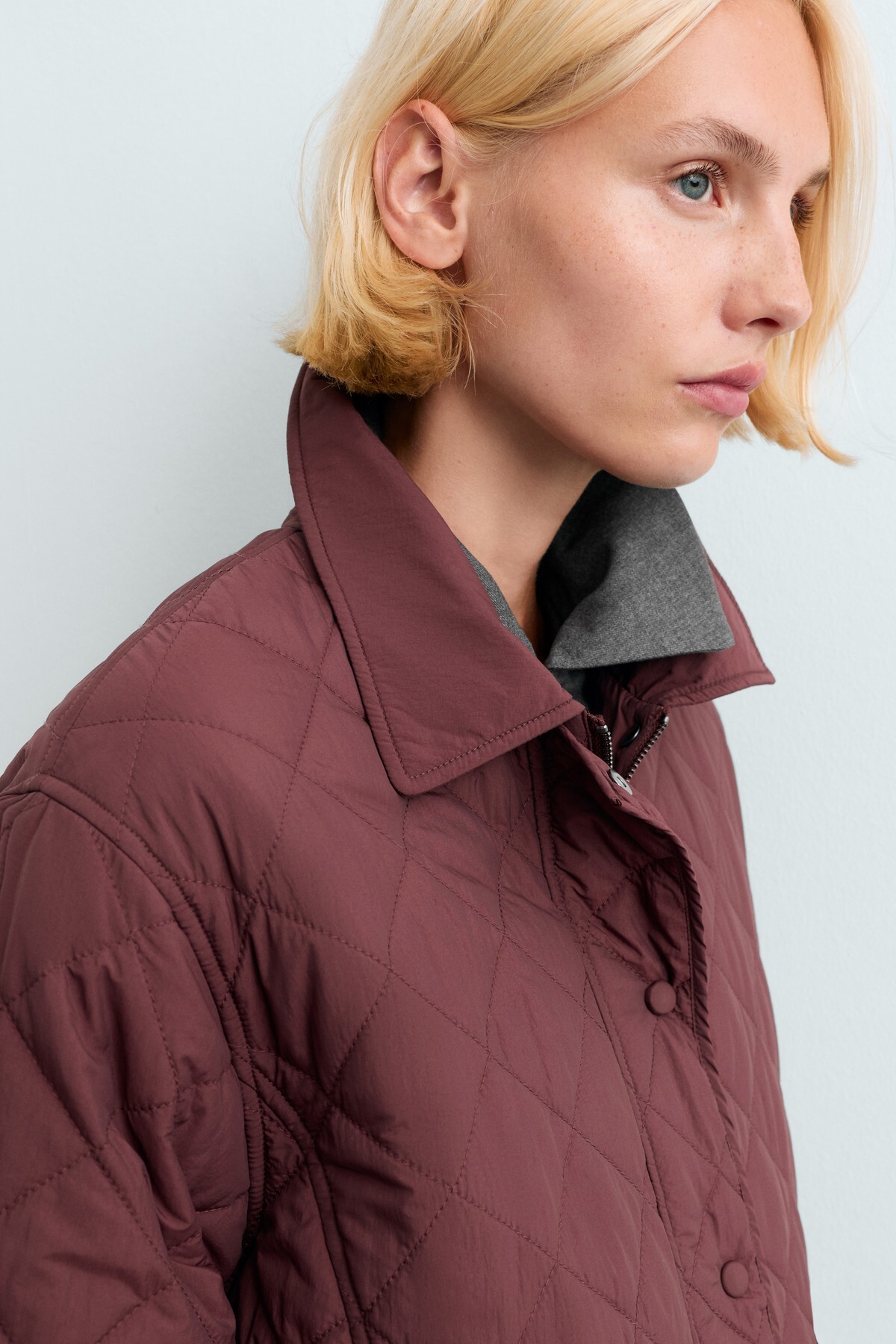 Oysho FELLEX® AEROGEL dolgulu midi ceket görsel 3