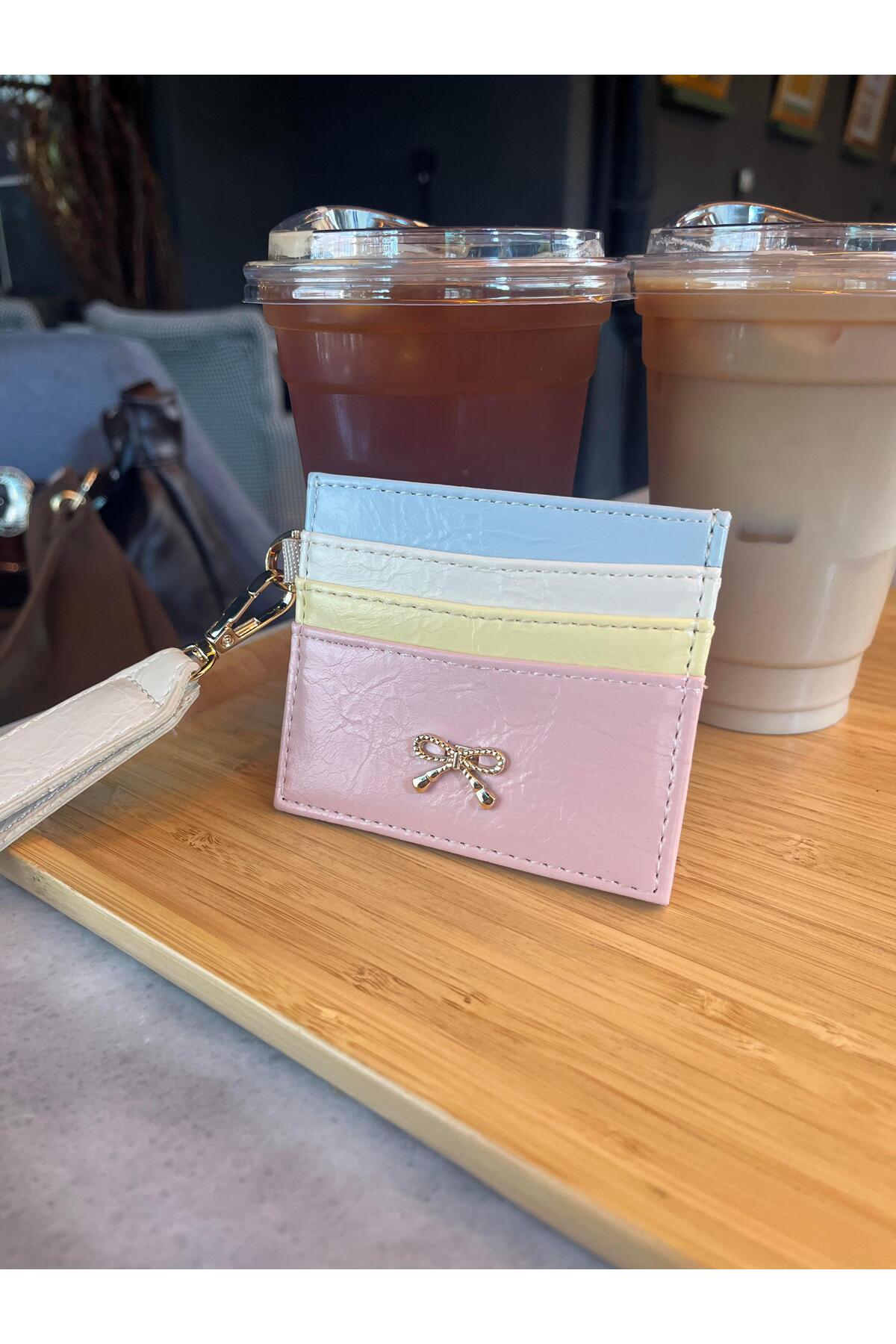 Lavora Bags Viona Kadın Fiyonk Detaylı Anahtarlıklı Parlak Suni Deri Kartlık görsel 5