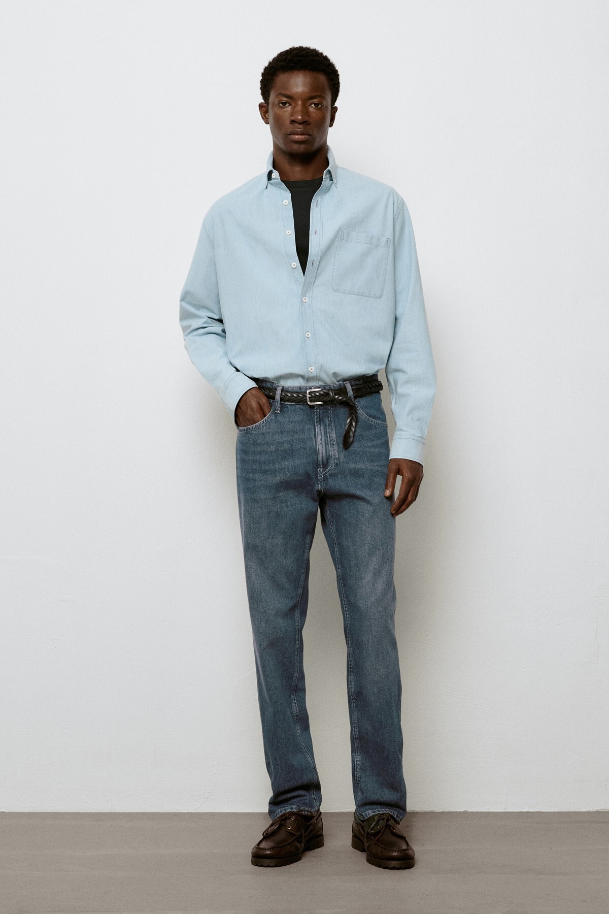 Tapered fit jean