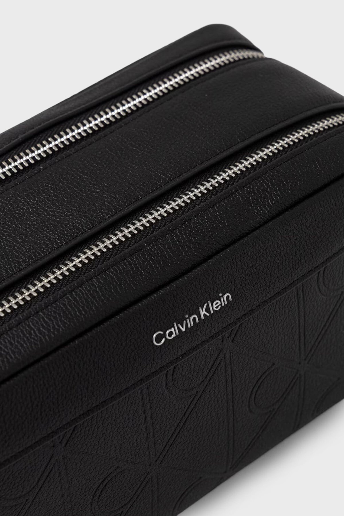 Calvin Klein Erkek Emblem Aop Emboss El Çantası görsel 3