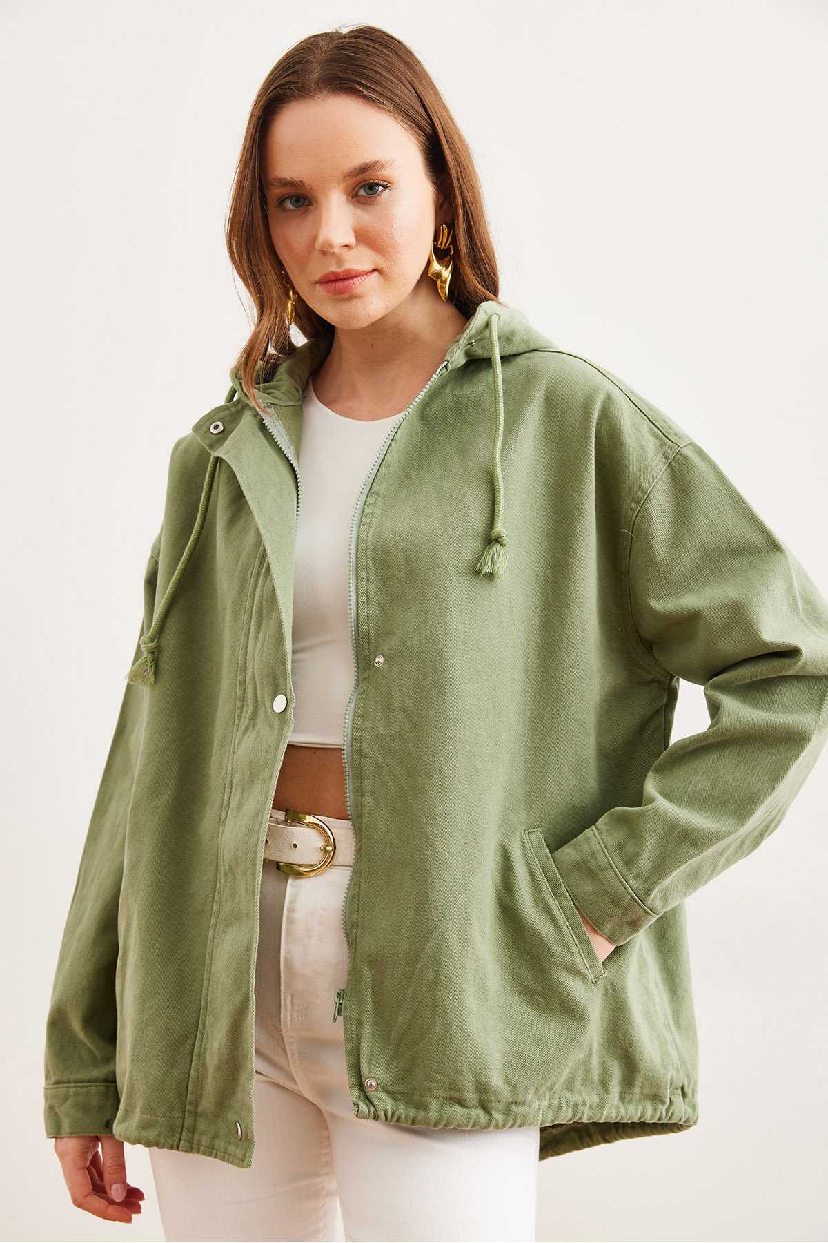 Olalook Kadın Haki Cepli Fermuarlı Çıtçıt Detaylı Gabardin Ceket CKT-19000419 görsel 2