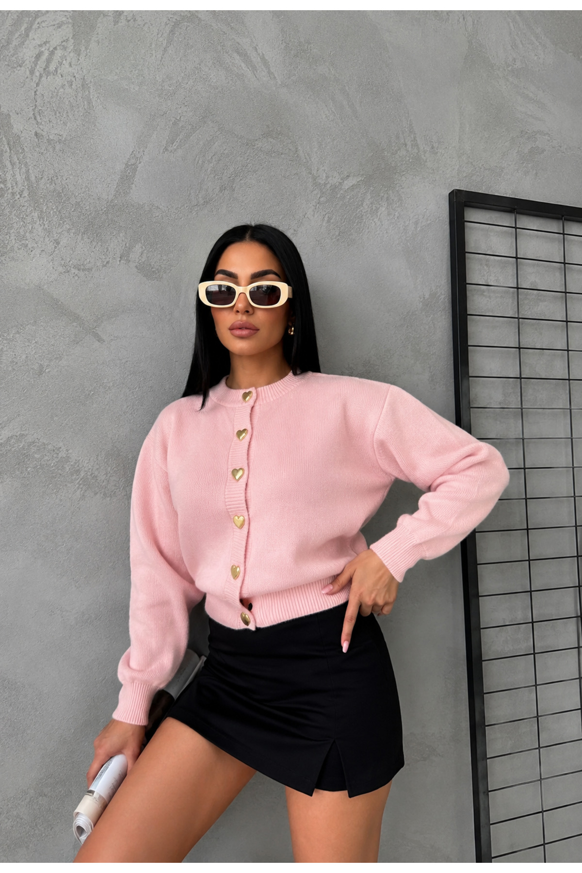 De Pose Kalp Düğme Detaylı Şeker Pembe Triko Hırka görsel 2