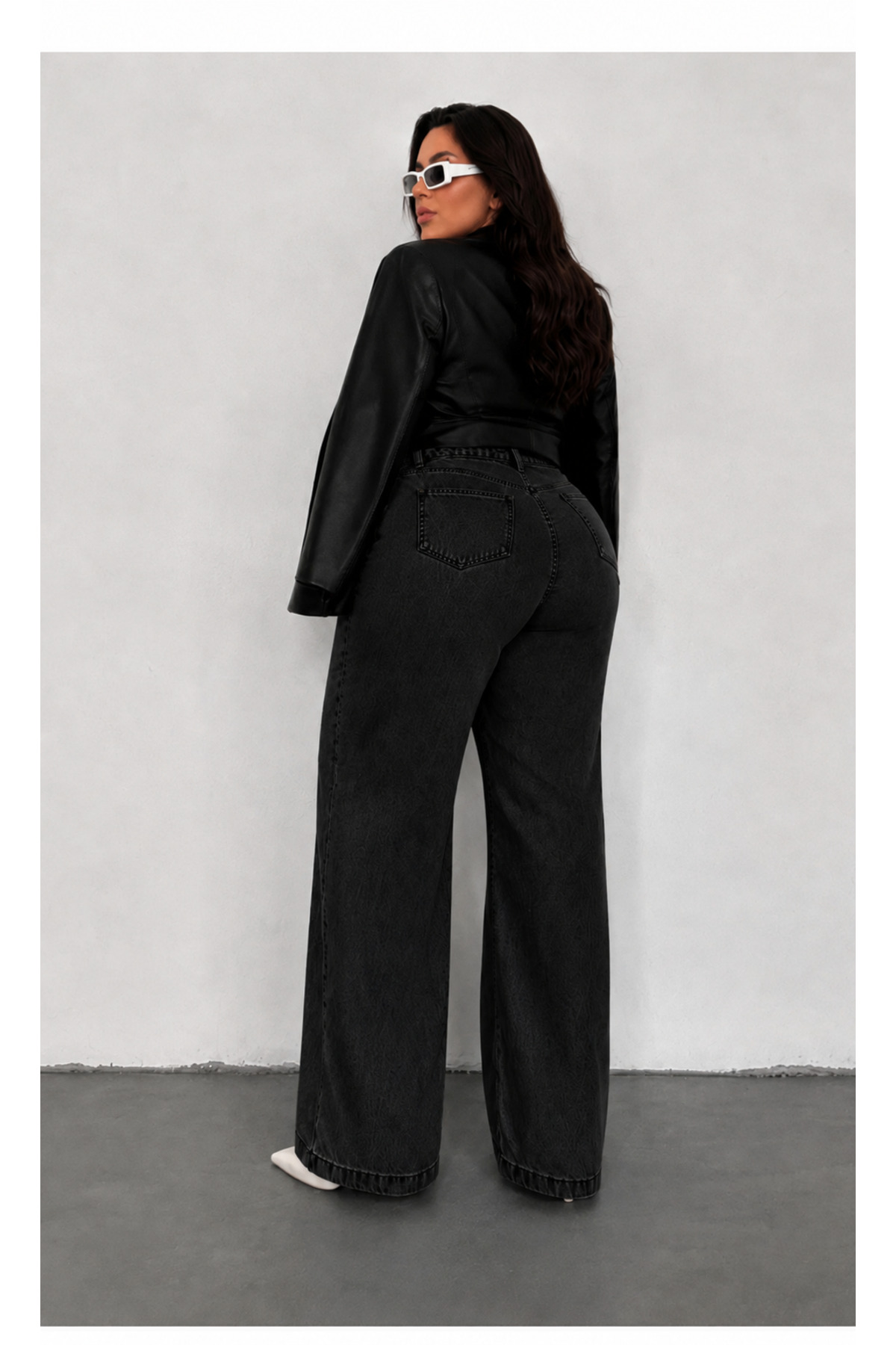 connemara Büyük Beden Likralı Kadın Koyu Siyah Yüksek Bel Wide Leg Jean Pantolon görsel 2