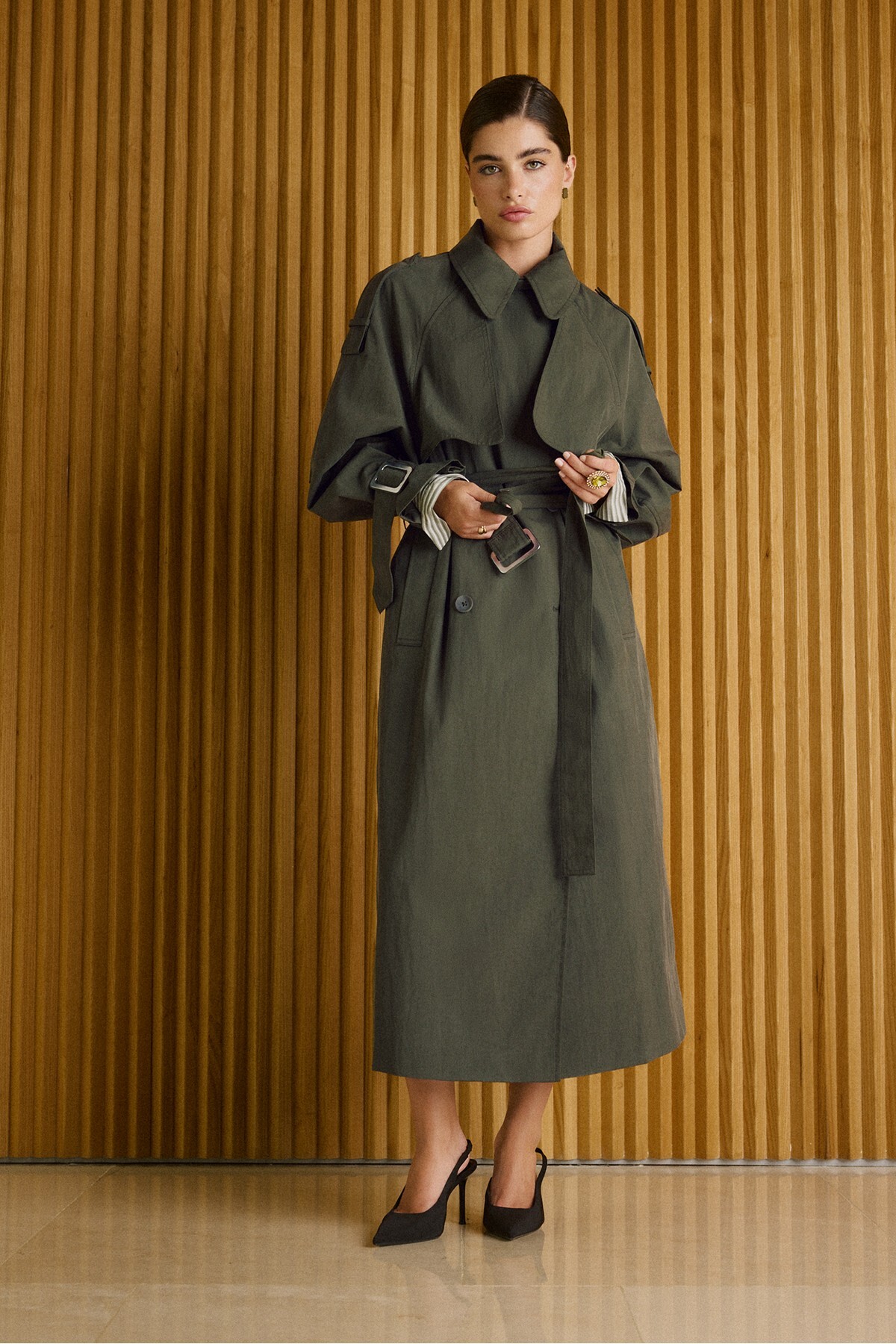 Stradivarius Oversize trençkot görsel 2