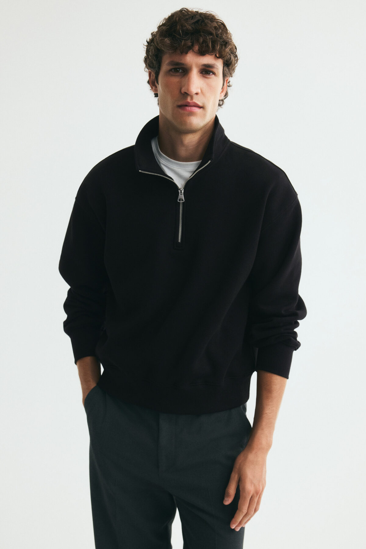 سویشرت نیم زیپ، مناسب برای راحتی و تناسب اندام اچ اند ام سویشرت H&M