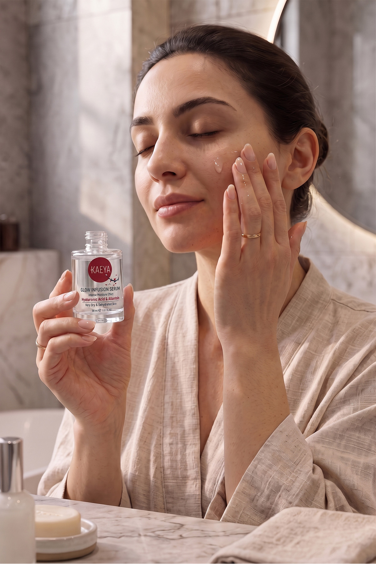 سرم مرطوب کننده هیالورونیک اسید GLOW 30 میلی لیتر — SER01KIR — تصویر 7 از 7