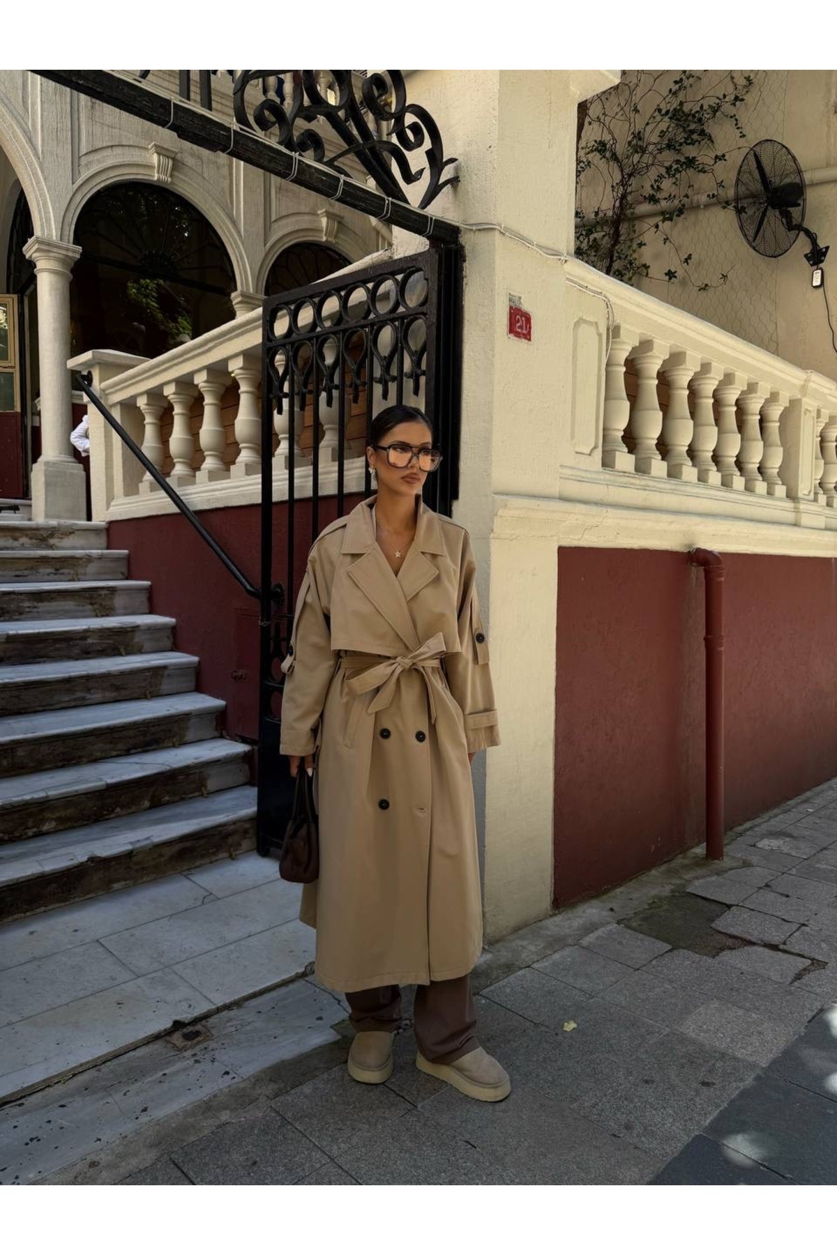 Ekim Store Oversize Pelerinli Kuşaklı Uzun Trençkot görsel 3