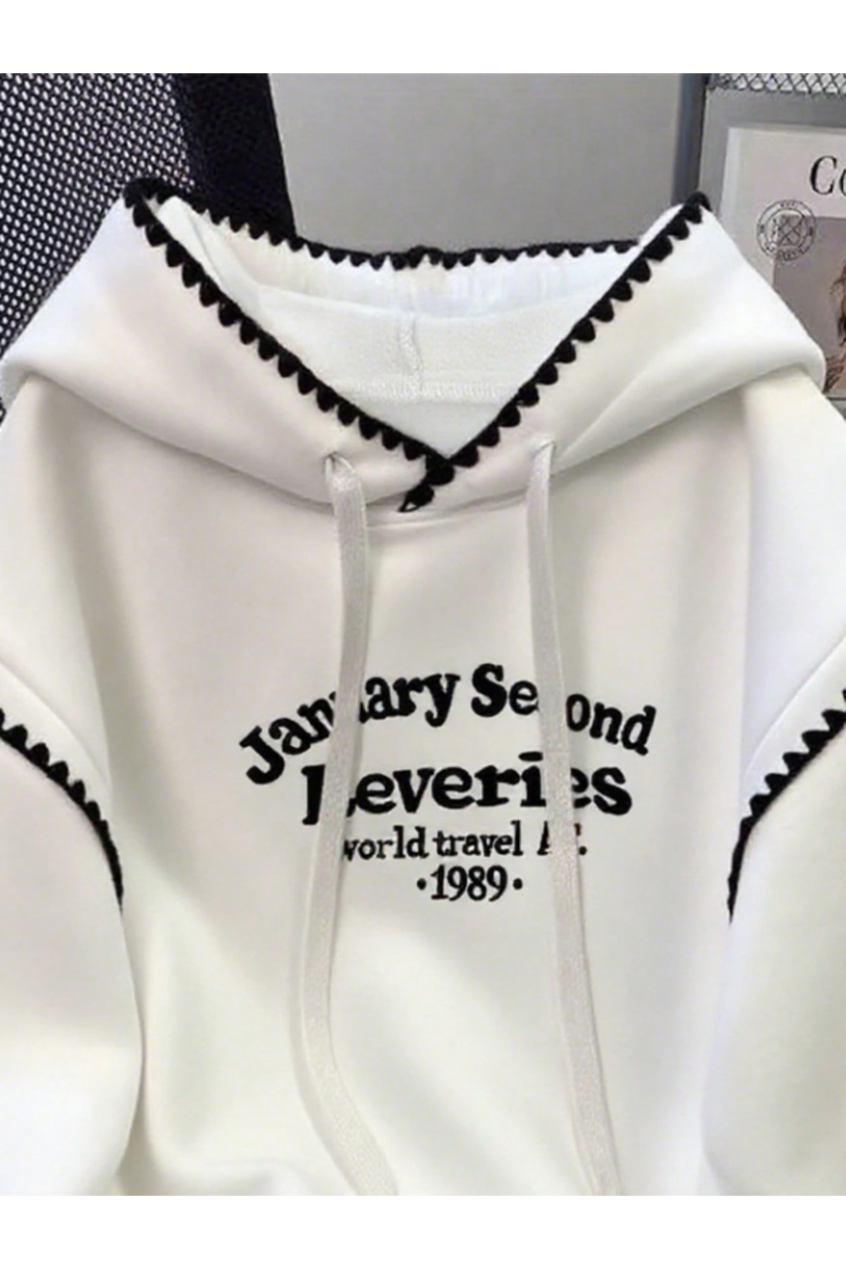 MOONBULL Kadın Kapüşonlu Süs Dikiş Detaylı Minimalist Baskılı Kışlık Uzun Kollu Günlük Pamuklu Sweatshirt görsel 3