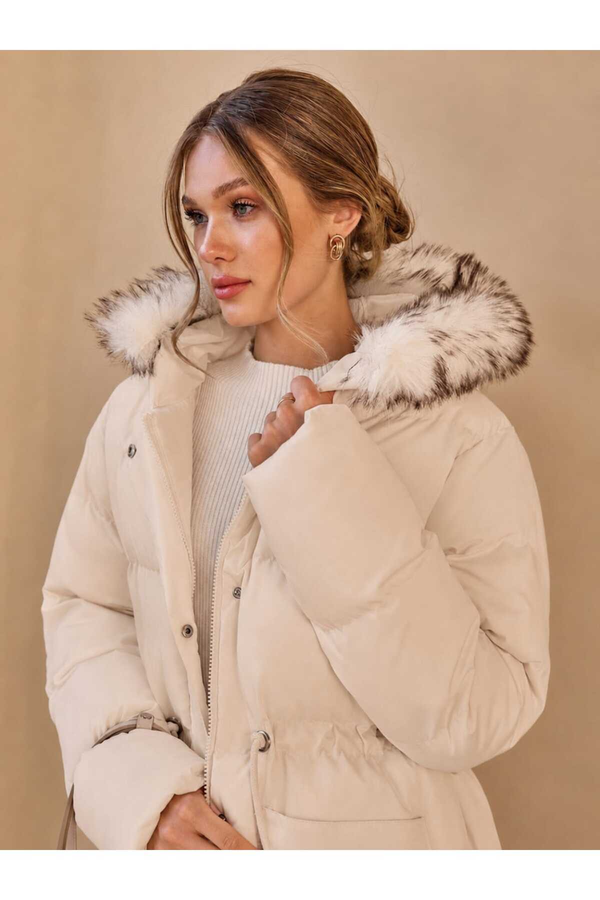ALANOVA FASHION KADIN CEP DETAYLI KAPÜŞUN KÜRKLÜ MONT görsel 3