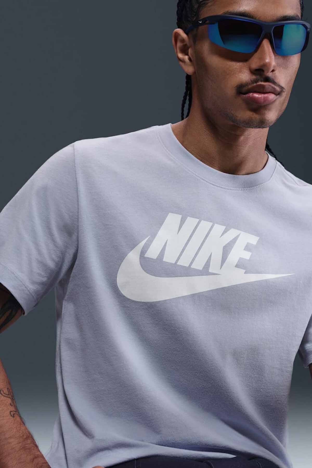 تیشرتمردانهNikeرنگارنگ تیشرتمردانهNikeرنگارنگ