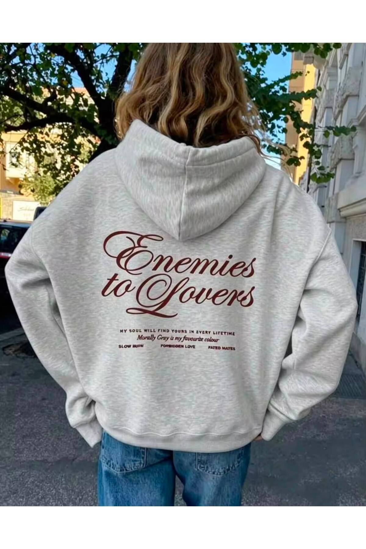 LELVANİ KADIN ENEMİES TO LOVERS YAZI BASKILI KAPÜŞONLU SWEATSHIRT