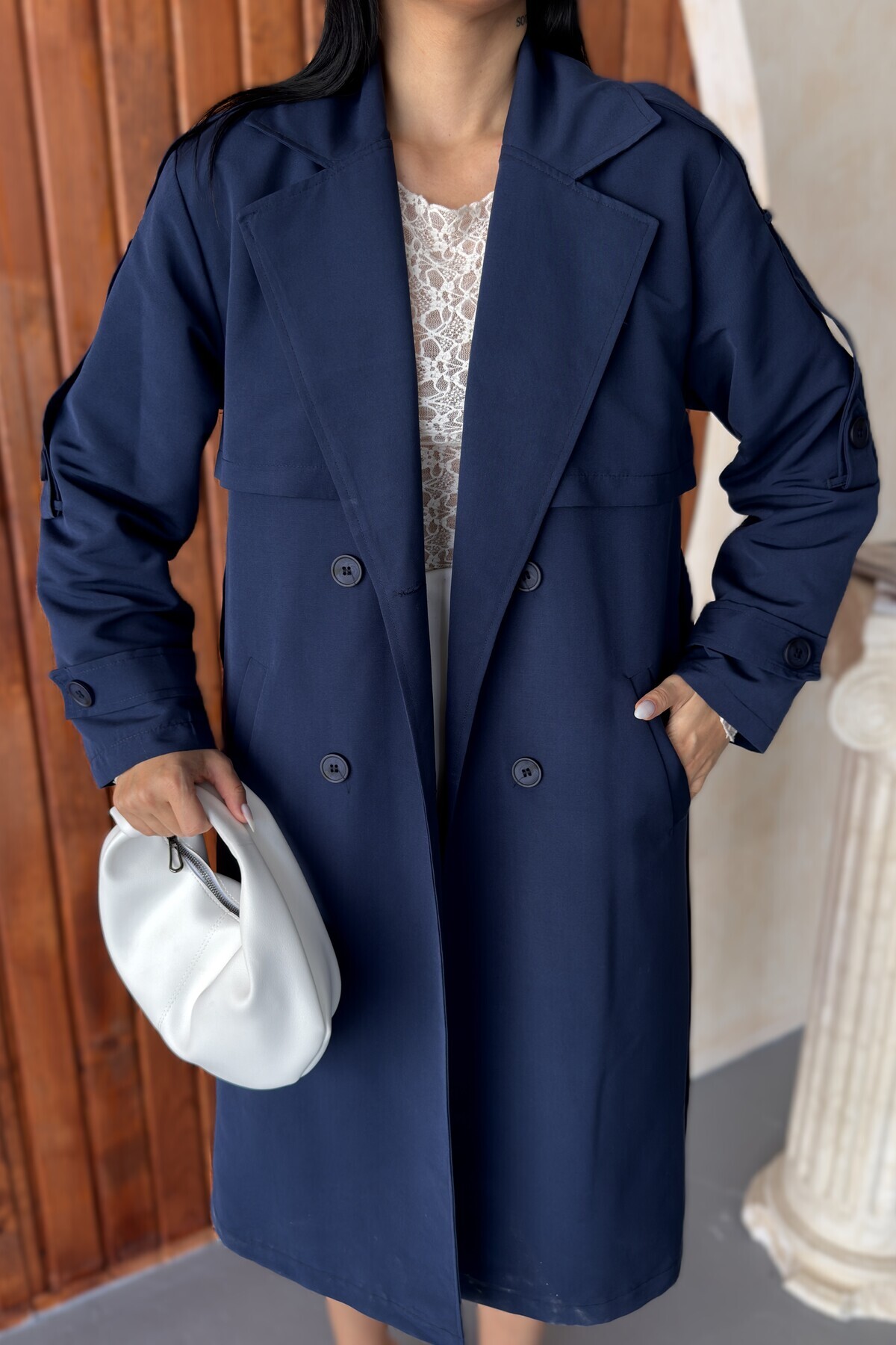 Moderk Uzun Rüzgarlıklı Oversize Kuşaklı Apoletli Kadın Trençkot Maxi Boy görsel 4