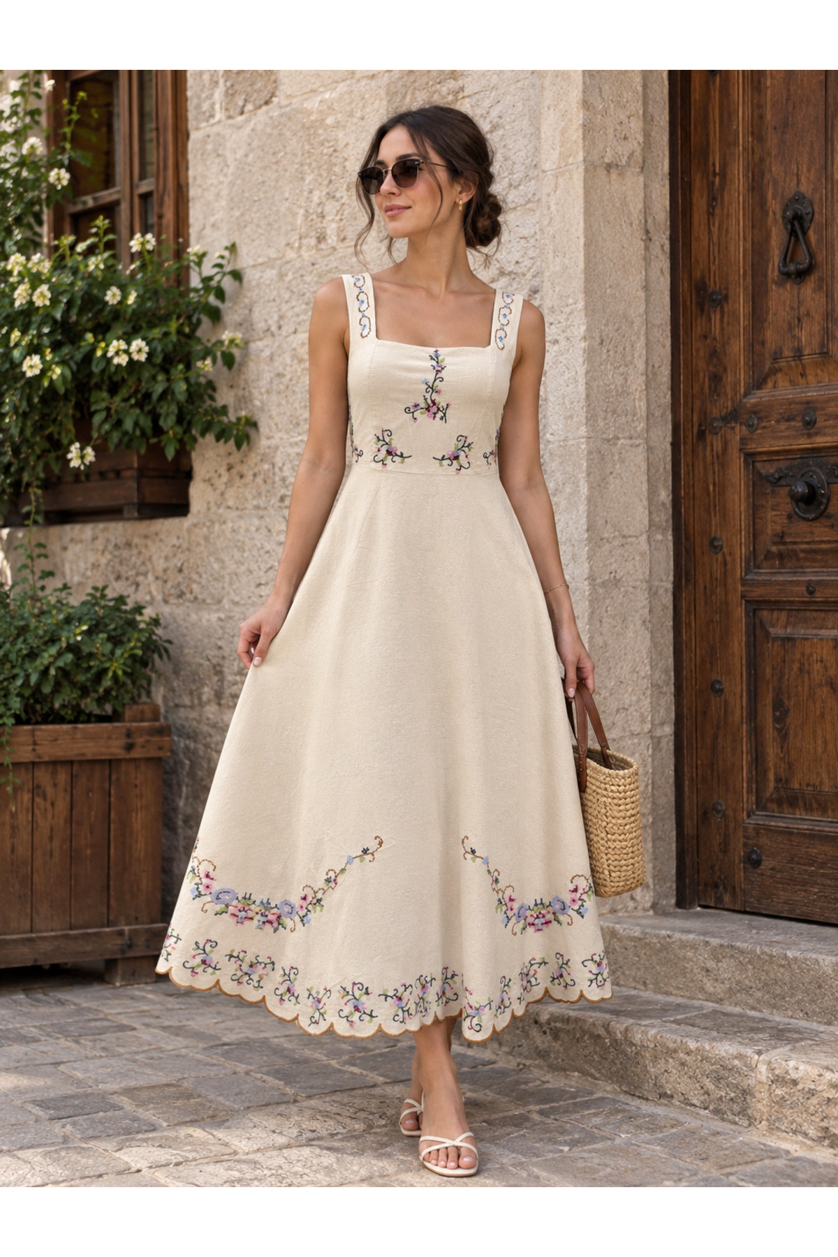 Nes Moda Kadın Kare Yaka Nakış İşlemeli Pamuk Keten Elbise