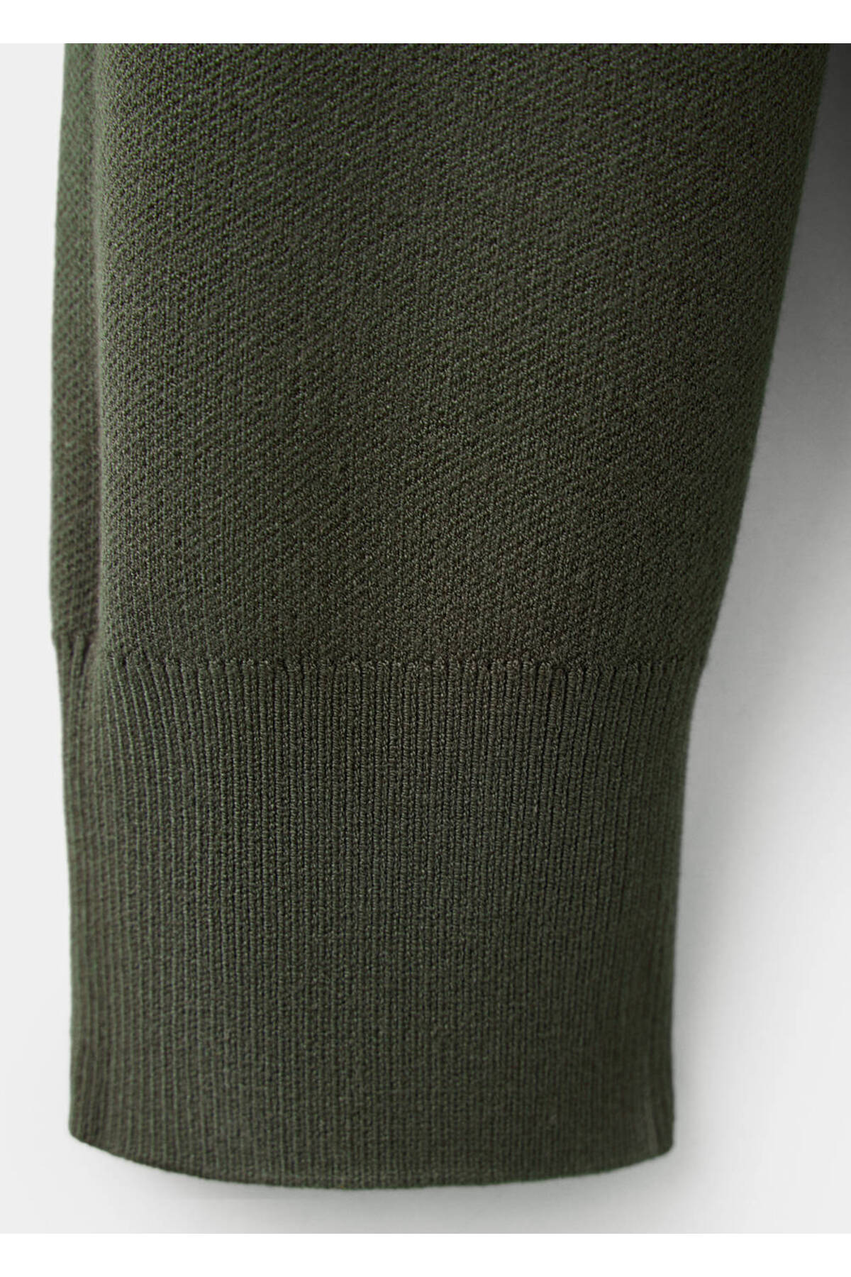 MANGO Man Comfort stretch triko hırka görsel 5