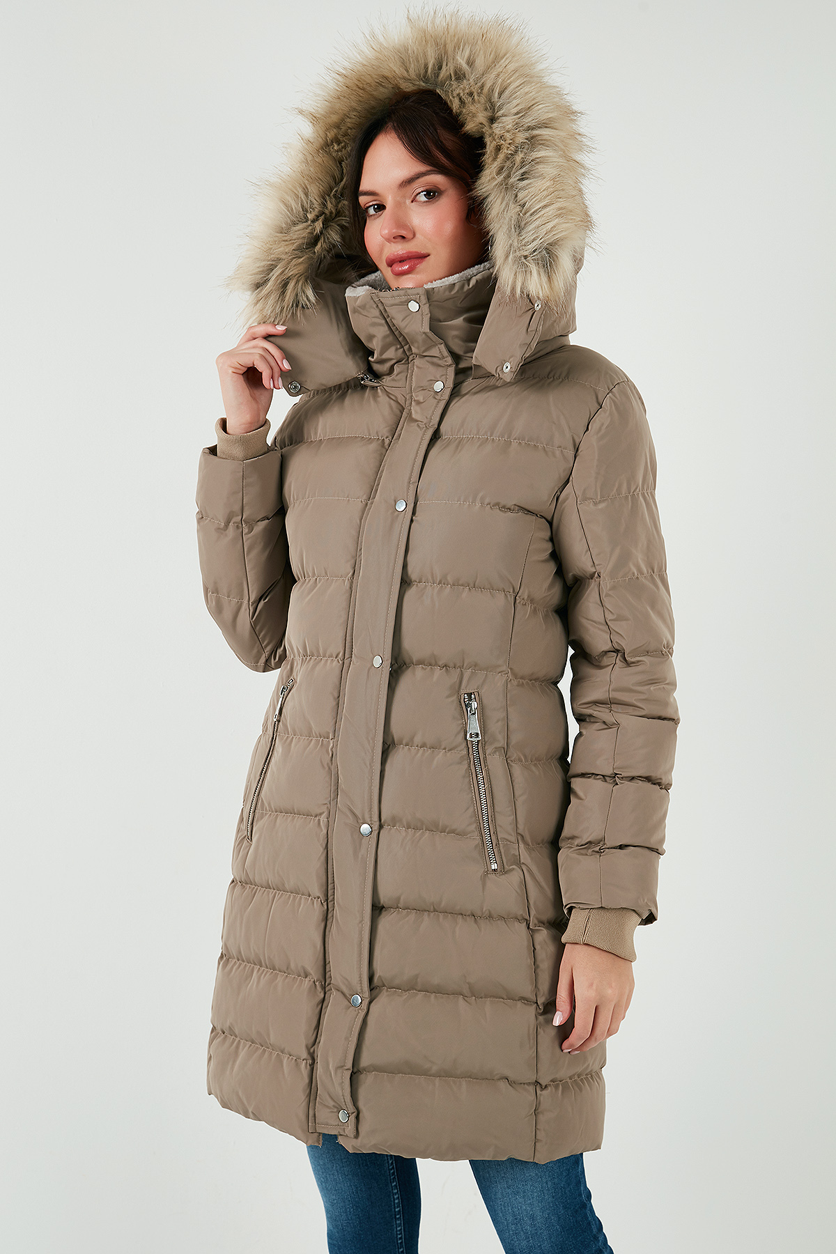 Lela Regular Fit Çıkarılabilir Kapüşonlu Fermuarlı Cepli Şişme Mont Kadın MONT 497EMİLY görsel 4
