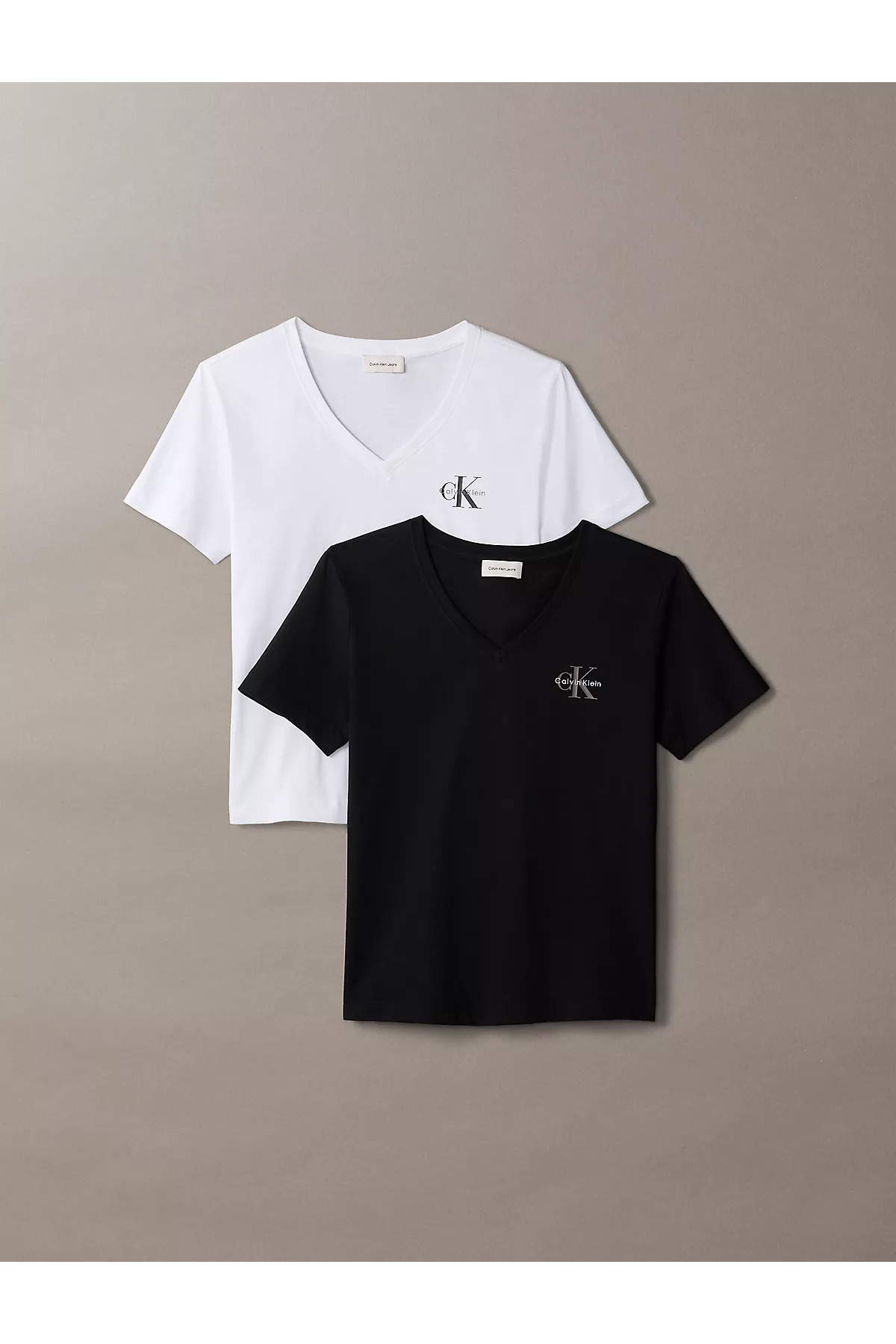 تیشرتمردانهCalvin Kleinرنگارنگ تیشرتمردانهCalvin Kleinرنگارنگ