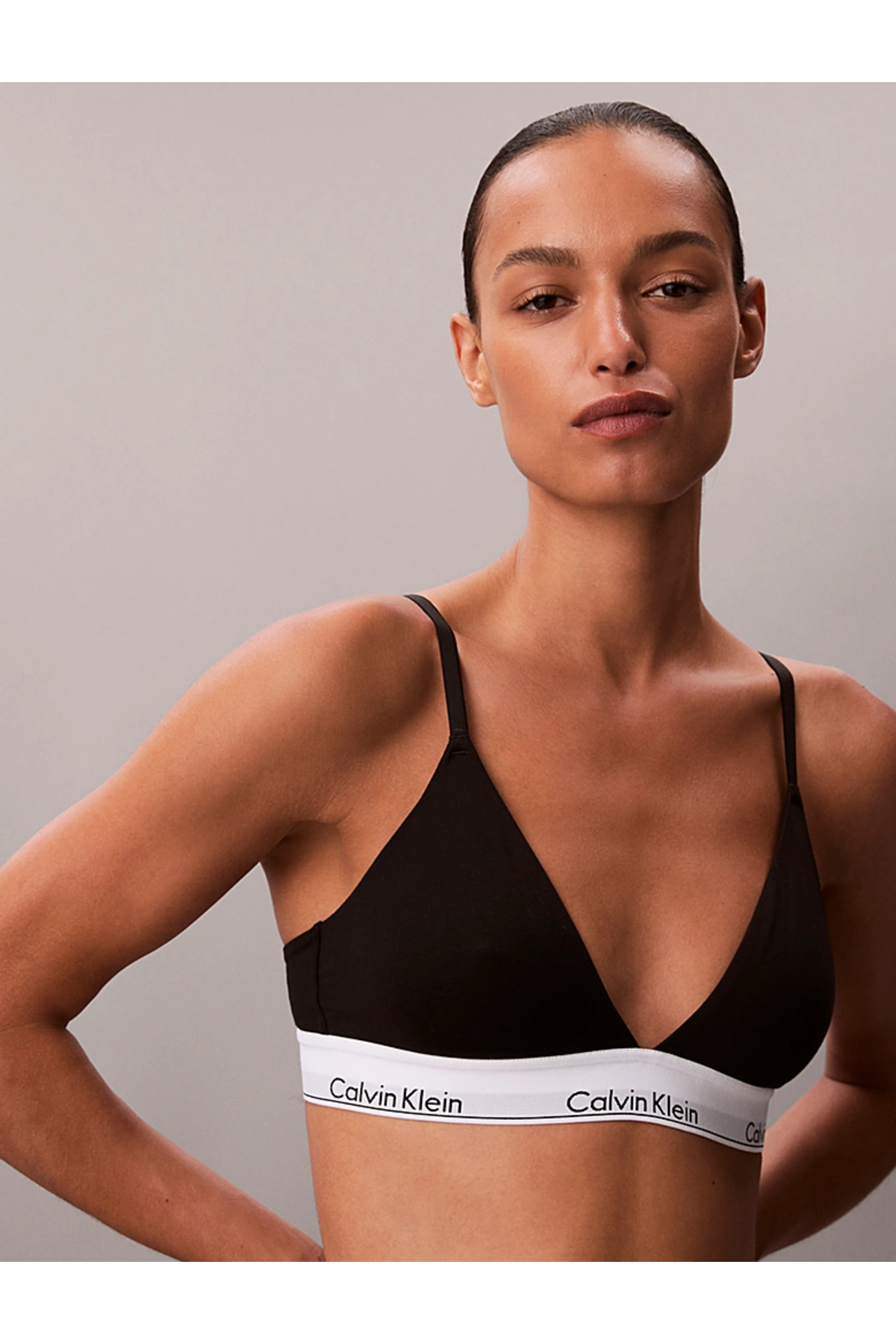 Calvin Klein Kadın Lightly Lined Triangle Sütyen görsel 2
