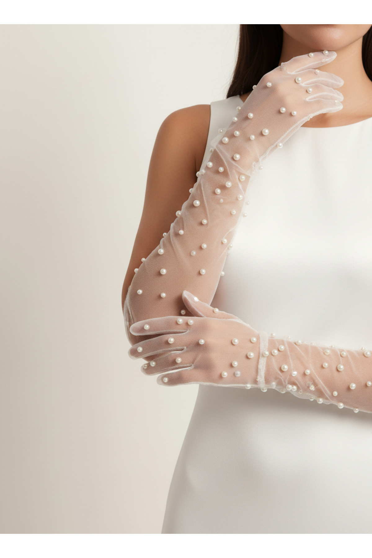 Mortex Beyaz İnci Süslemeli Tül Uzun Kadın Eldiven, Gelinlik, Gelin, Nikah, Düğün, Nişan, Kına, Balo, Davet, Parti, Kına Gecesi, Kostüm, Bride, Mezuniyet, Bekarlığa Veda Fotoğraf Çekimi Aksesuar Eldiveni görsel 2