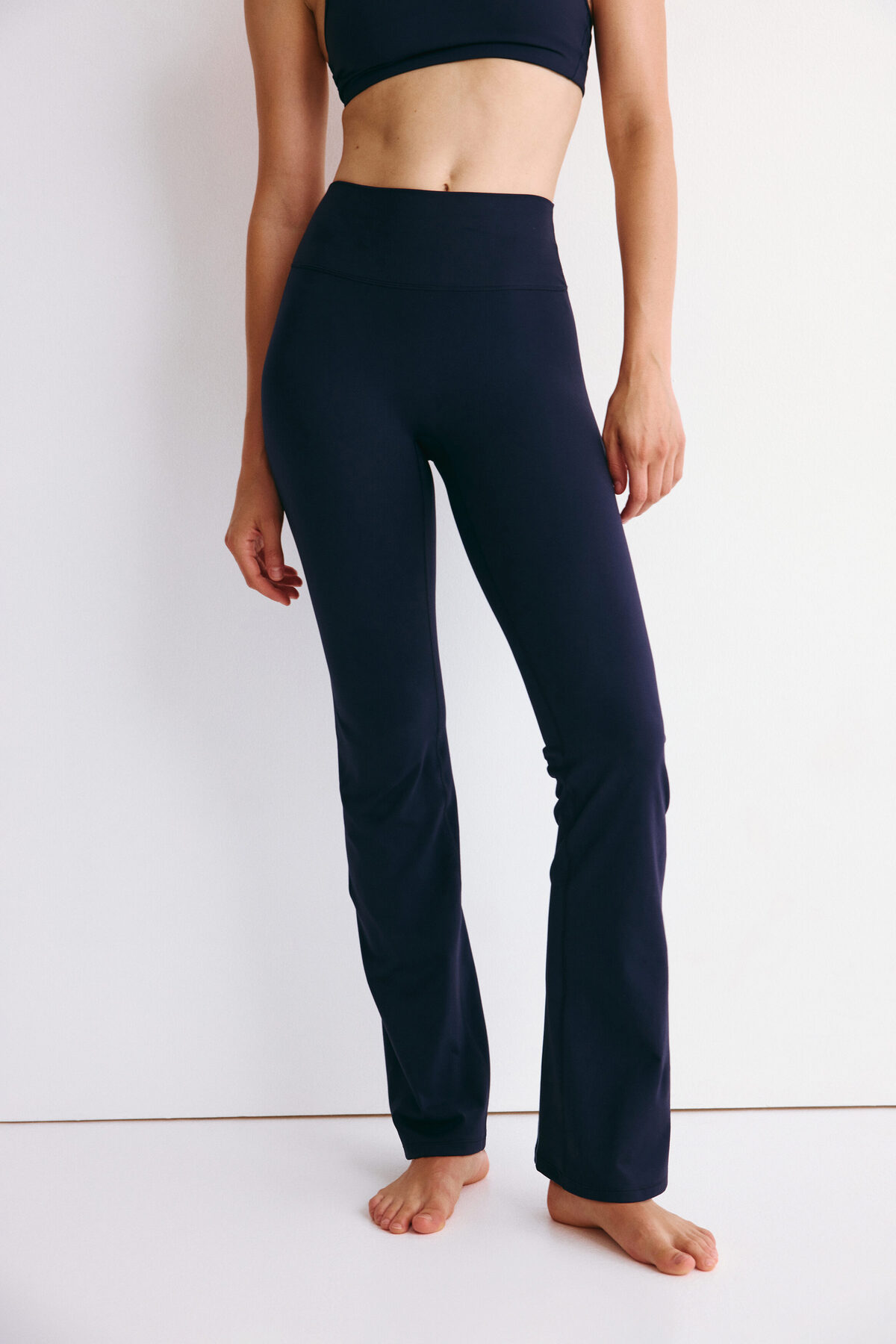 H&M İspanyol Paça Yoga Taytı SoftMove™ görsel 3