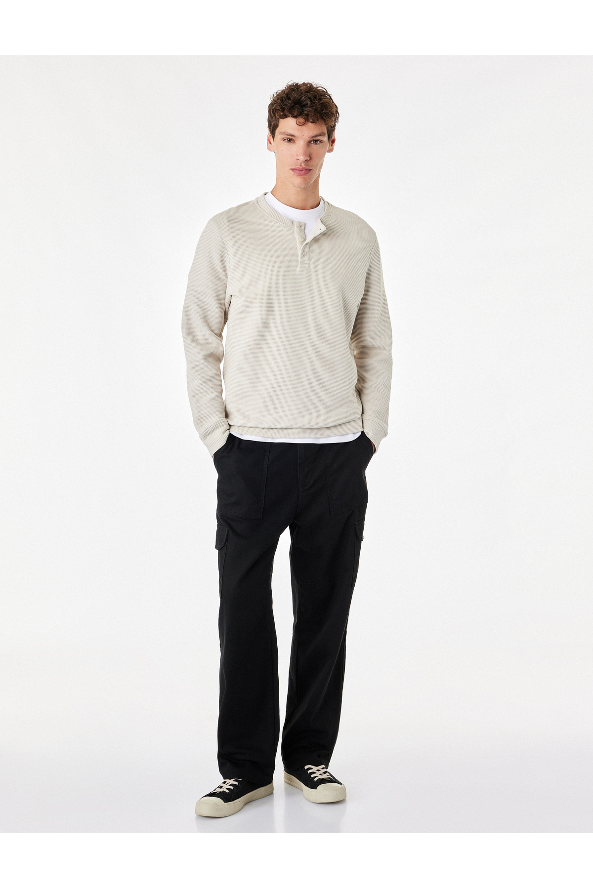 Koton Uzun Kollu Pamuklu Waffle Dokulu Henley Yaka Sweatshirt — اکرو 7WAM70106MK