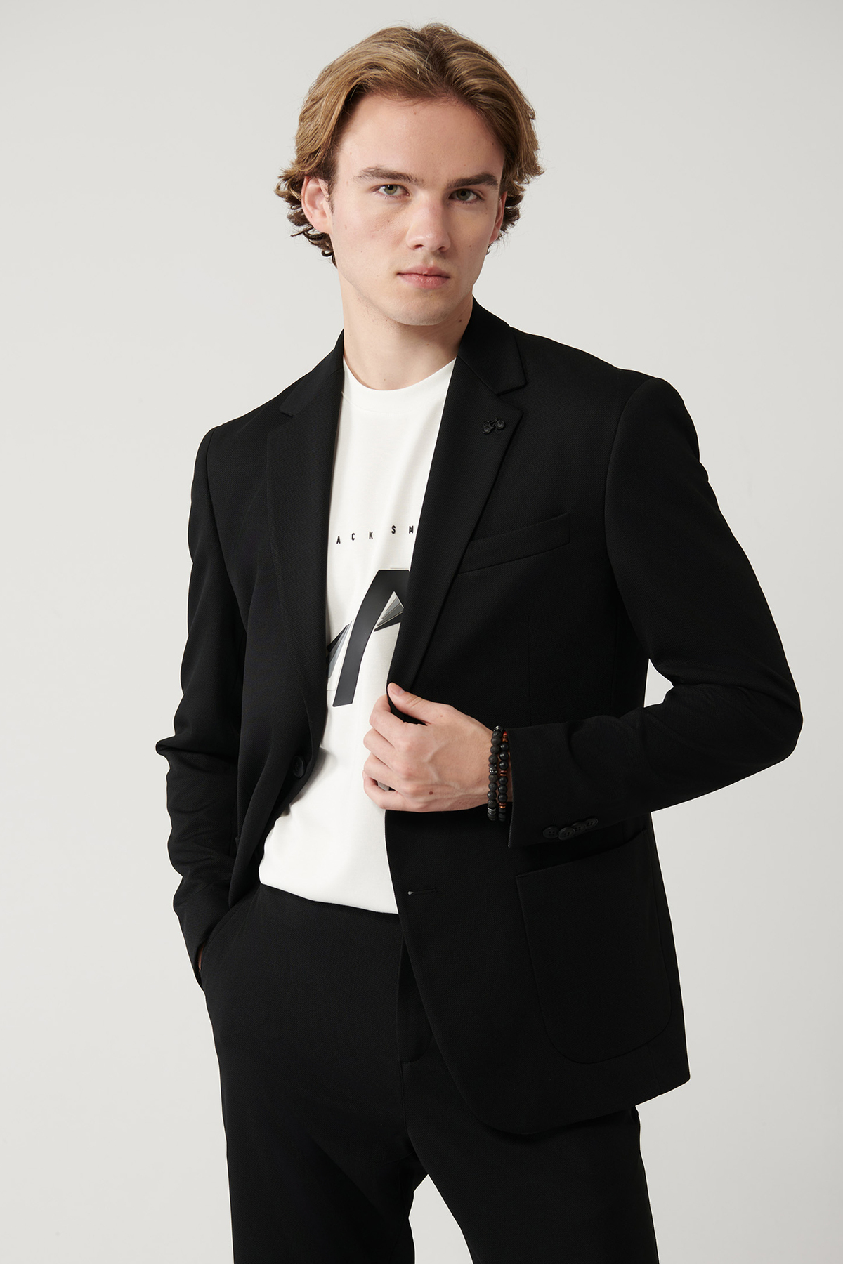 Erkek Siyah Mono Yaka Astarlı Yırtmaçlı Jersey Kumaş Slim Fit Blazer Ceket B004000