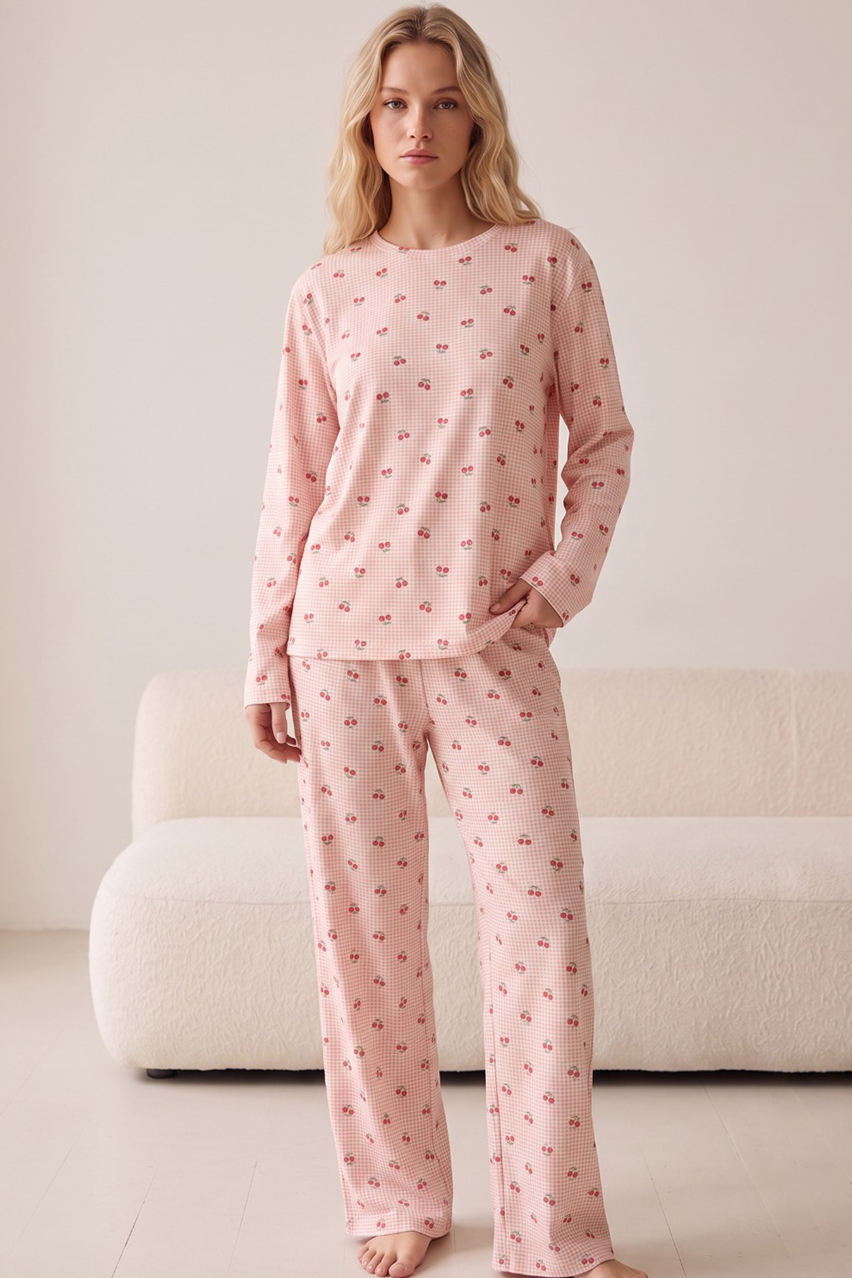 Siyah İnci Somon Kiraz Desenli Yumuşak Tuşe Kışlık Örme Pijama Takımı 8072 görsel 2